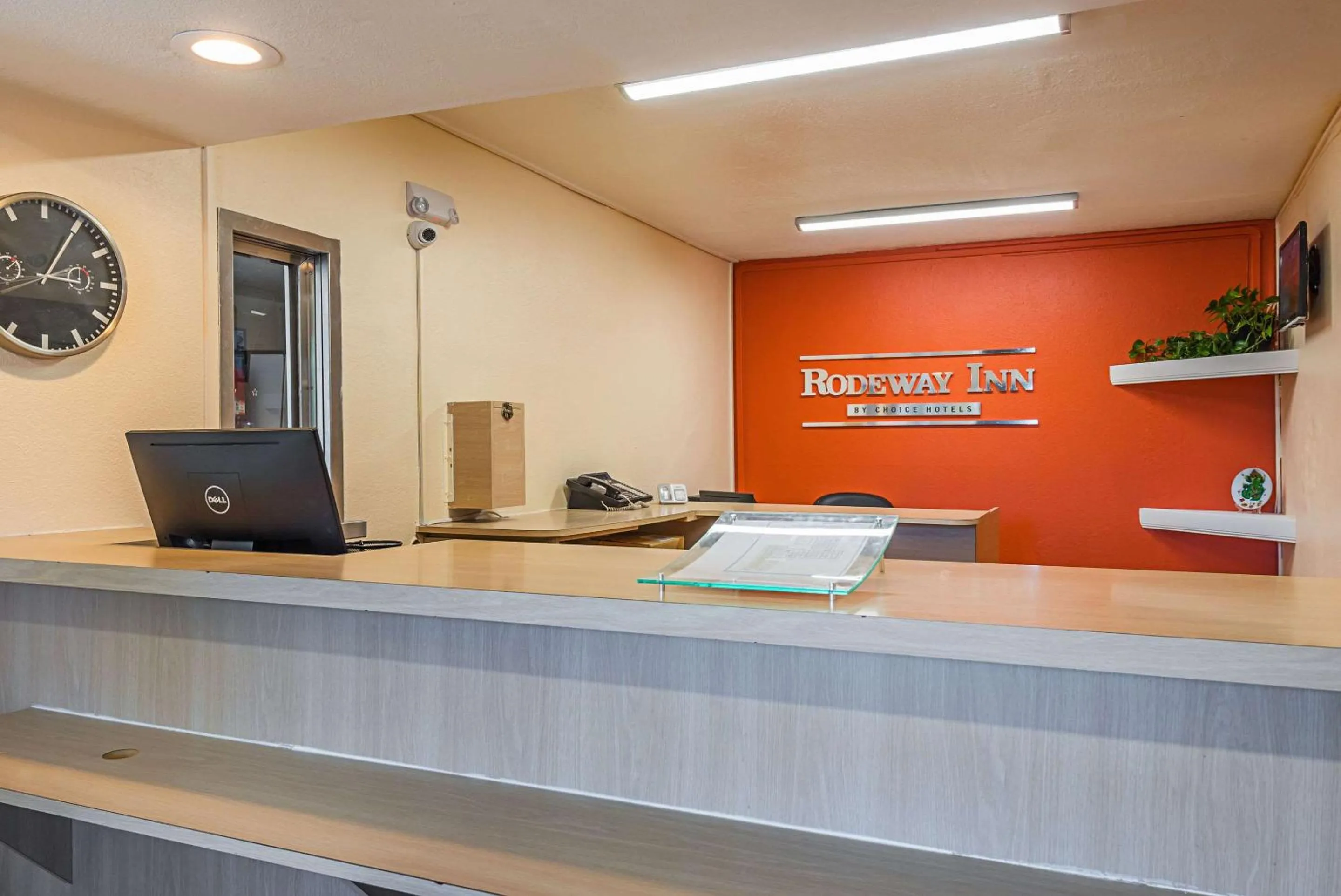 Lobby or reception in Rodeway Inn Kissimmee Maingate West - Free Theme Park Shuttle