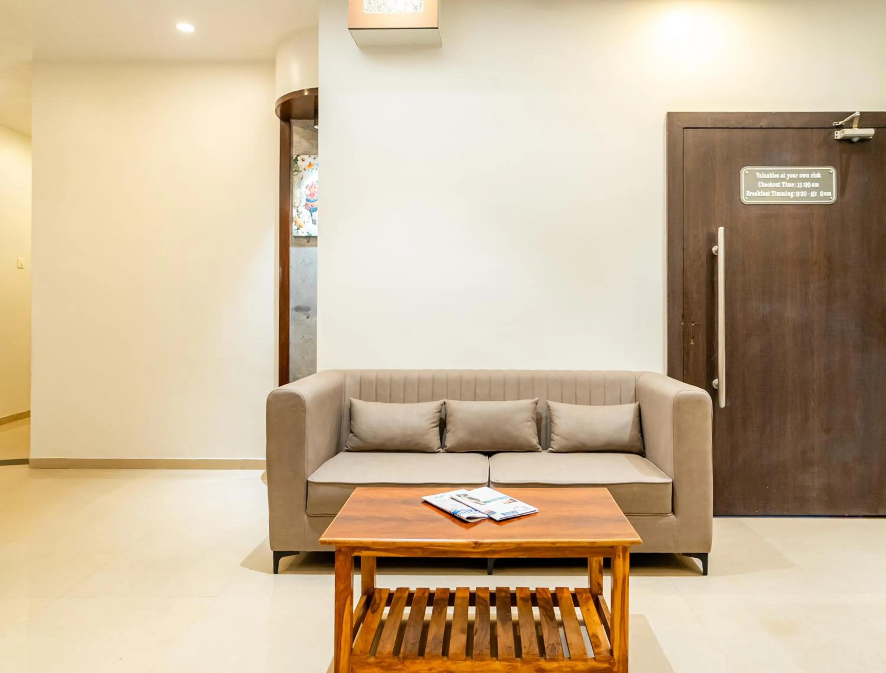 Seating area in Itsy Hotels Sitara