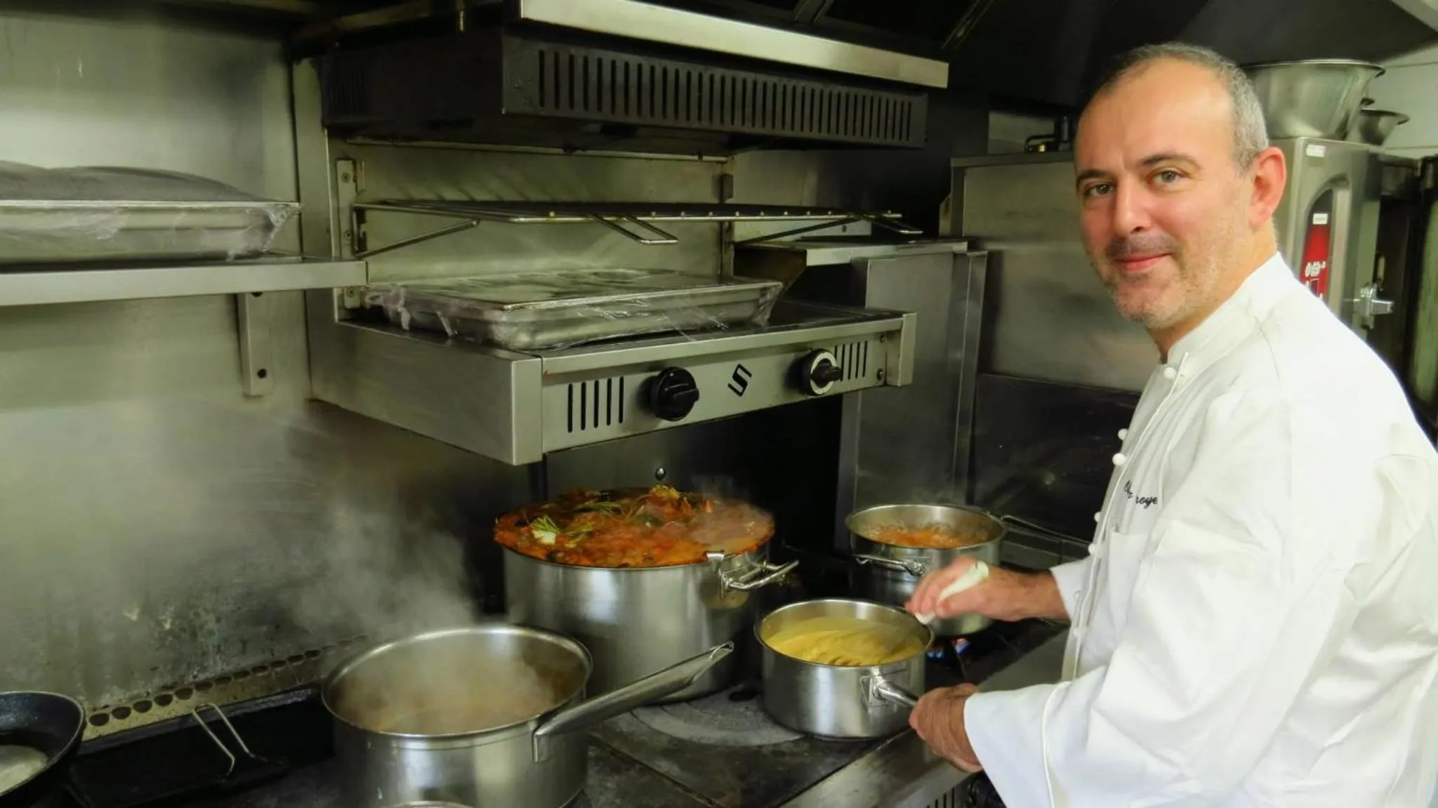 Communal kitchen in La Tablée Médiévale