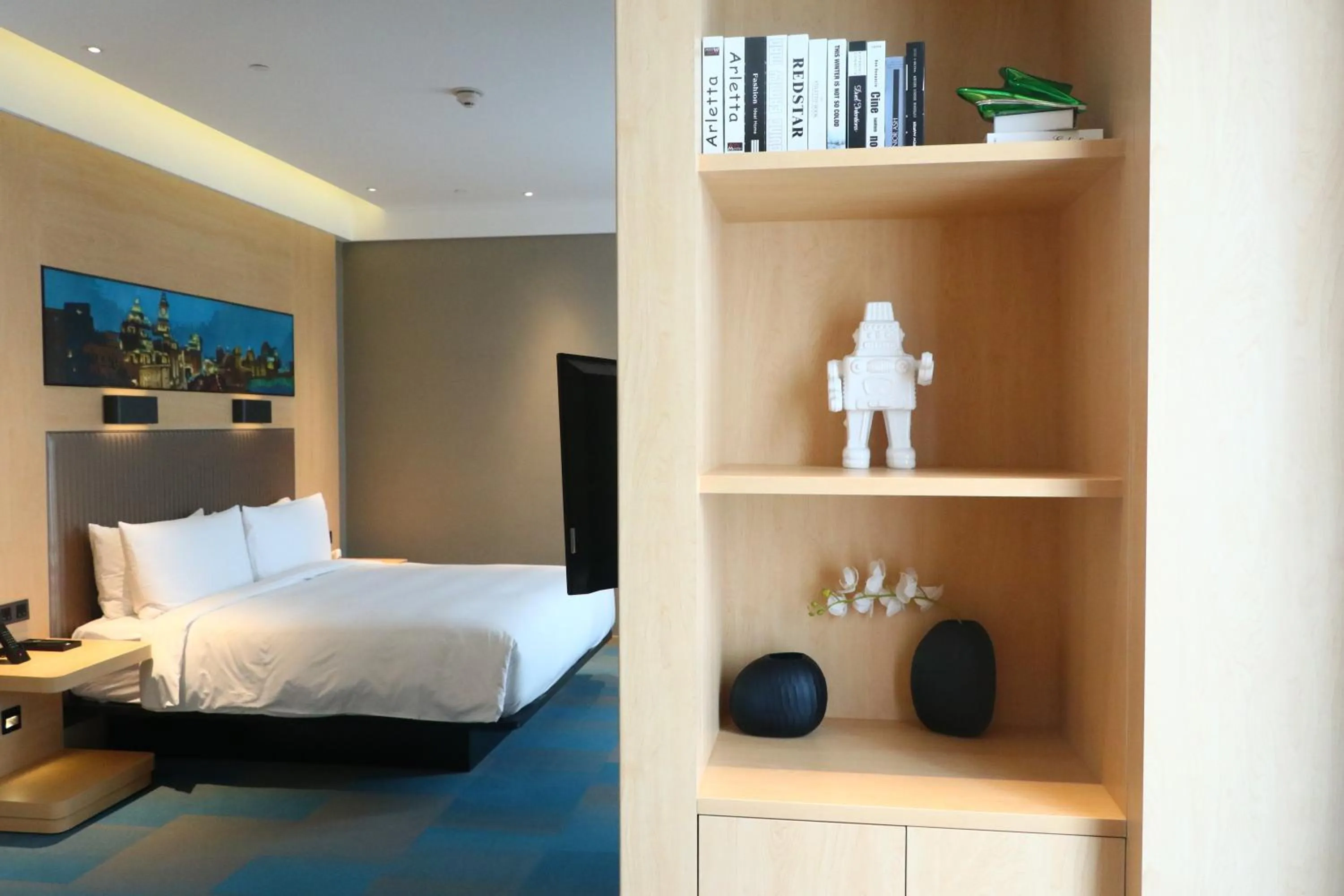 View (from property/room), Bed in Aloft Shanghai Zhangjiang Haike
