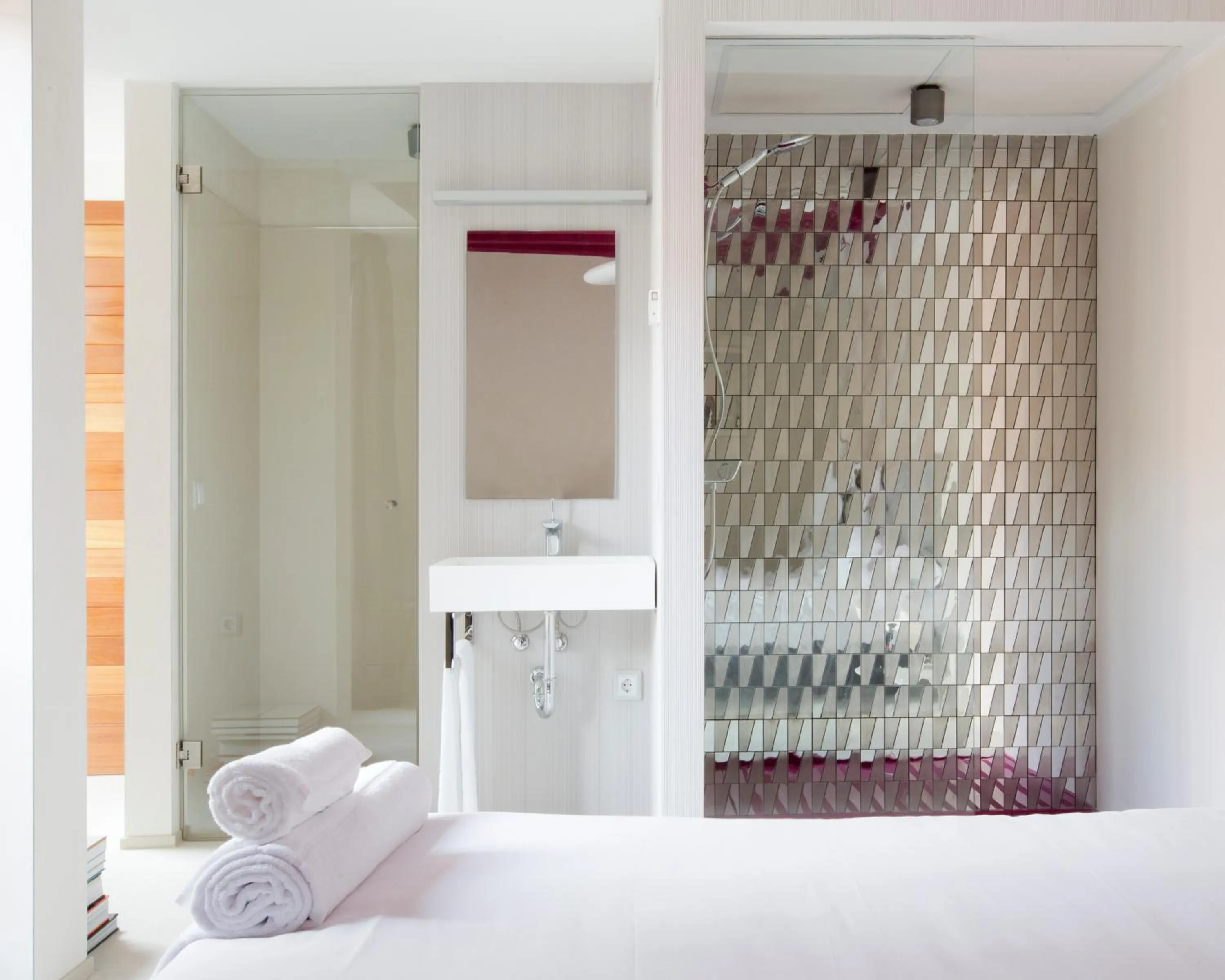 Shower, Bed in Antidoto Rooms San Agustín - Recomendado para adultos