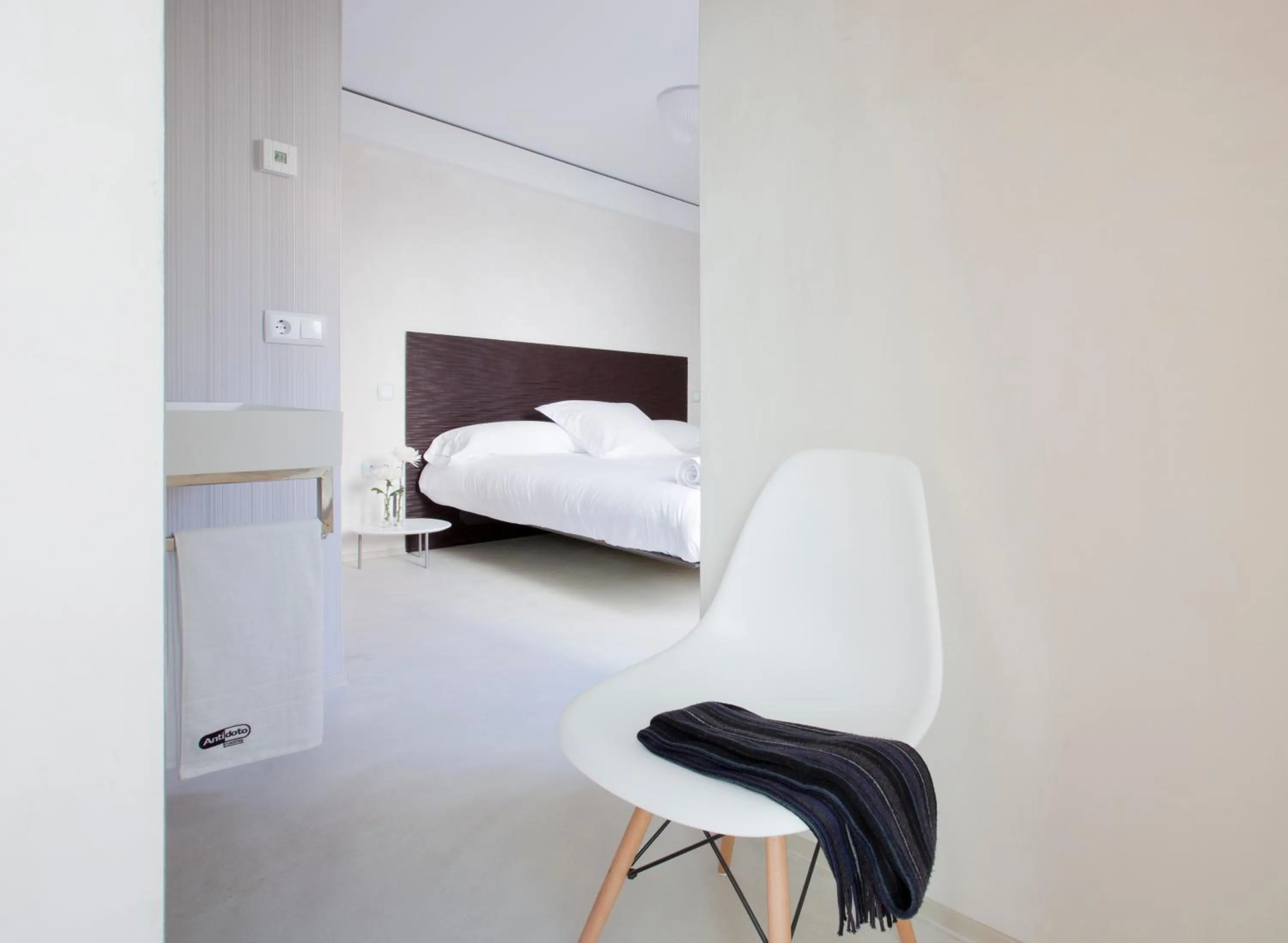 Bird's eye view, Bed in Antidoto Rooms San Agustín - Recomendado para adultos