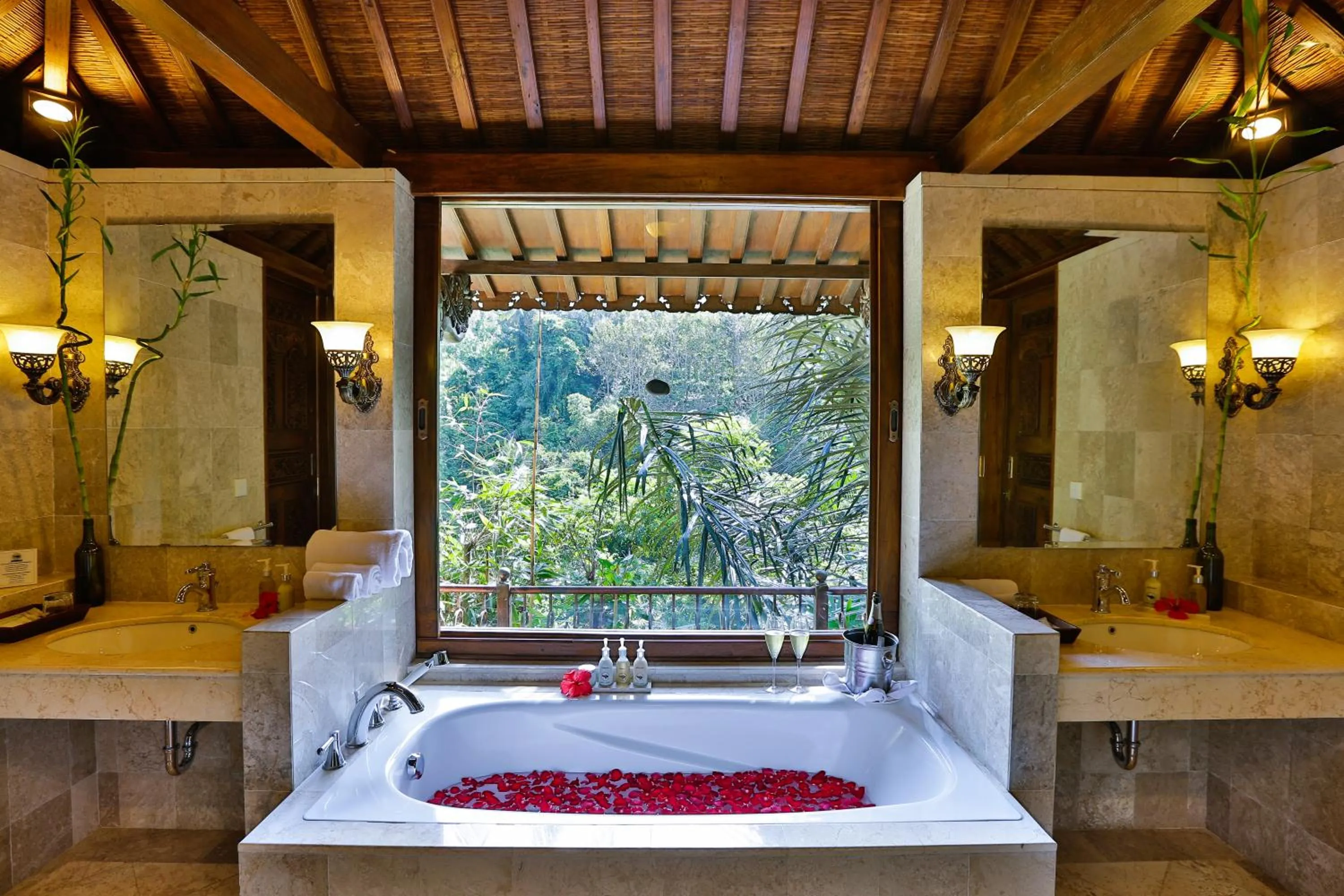 Bathroom, Bed in Ayung Resort Ubud