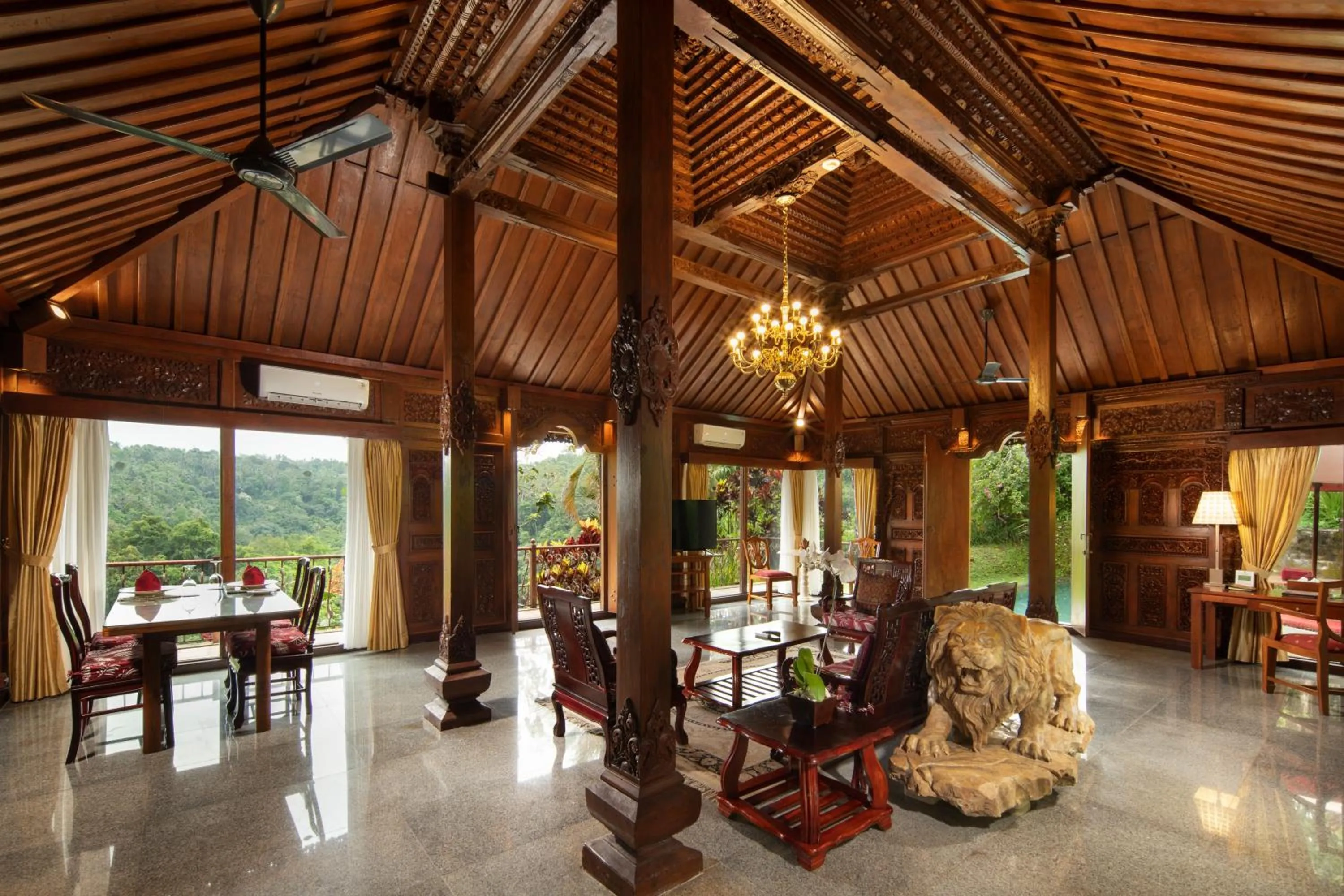 TV and multimedia in Ayung Resort Ubud