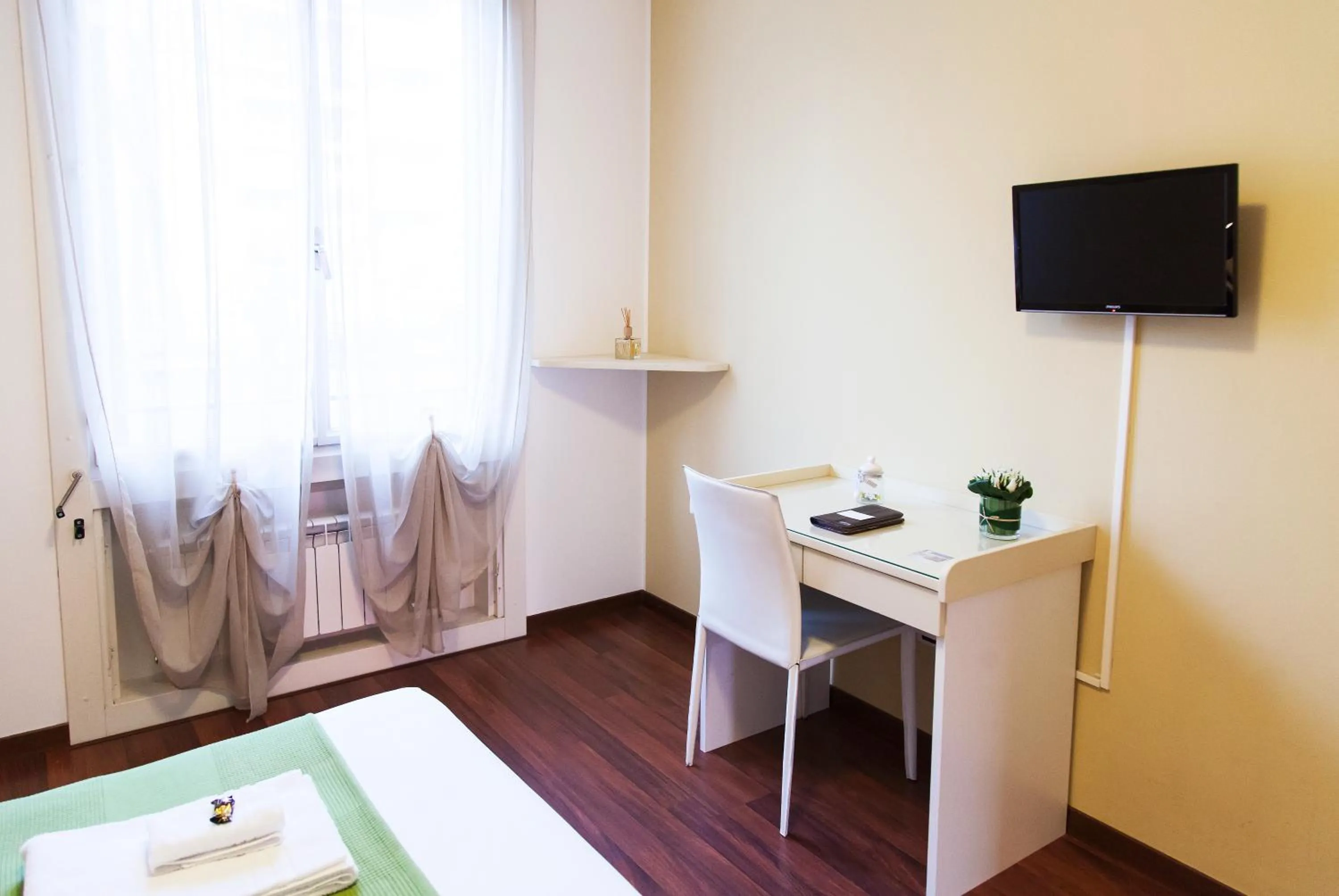 Photo of the whole room, Bed in B&B Botton D'Oro 2