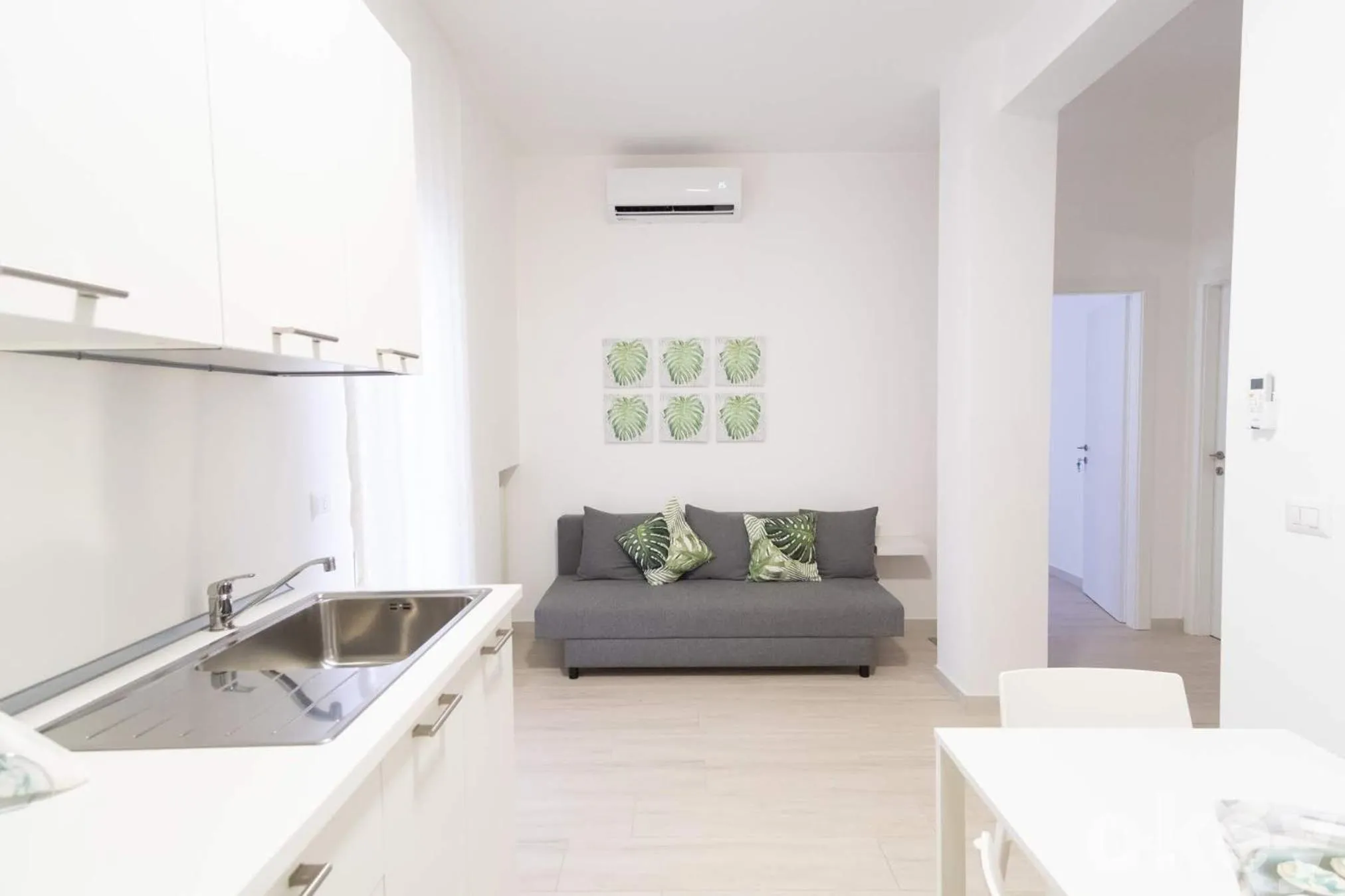 Communal kitchen in Casa Viviana - Bari Policlinico