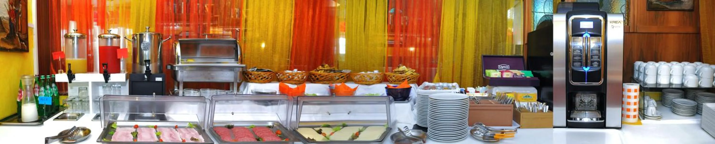 Buffet breakfast in Hotel Fortuna