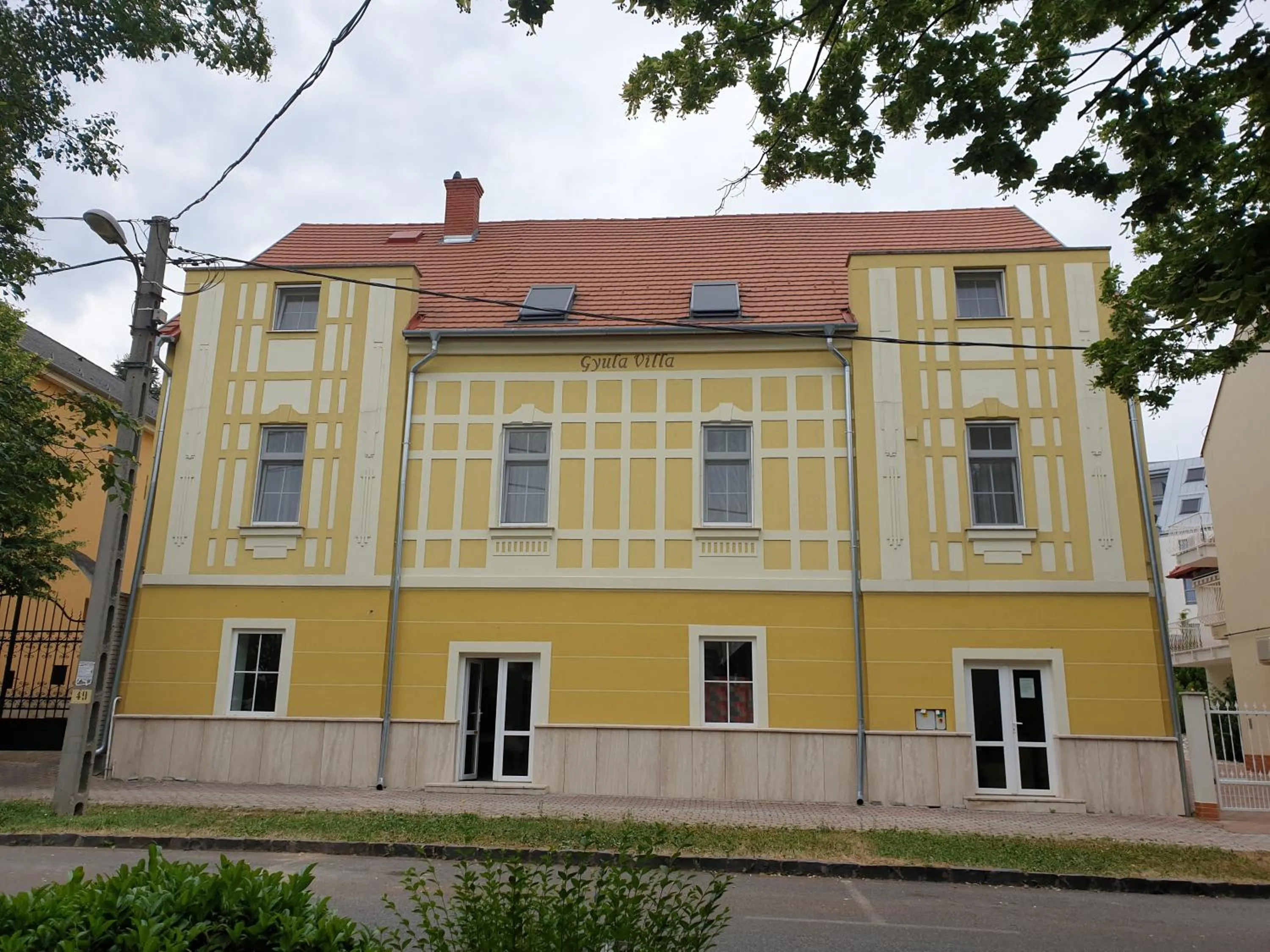 Gyula Villa