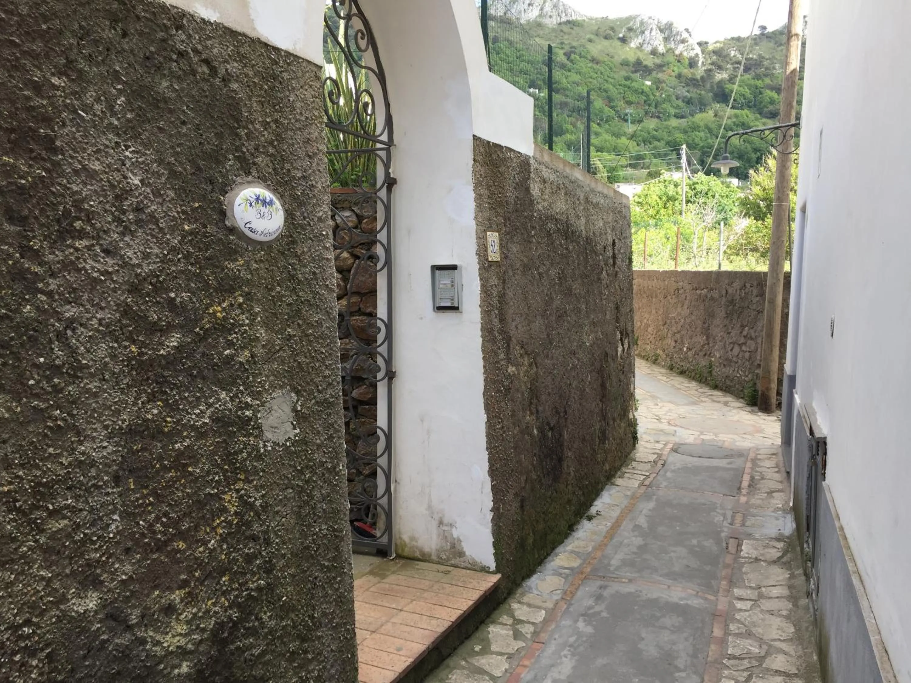 Facade/entrance in Casa Adriana