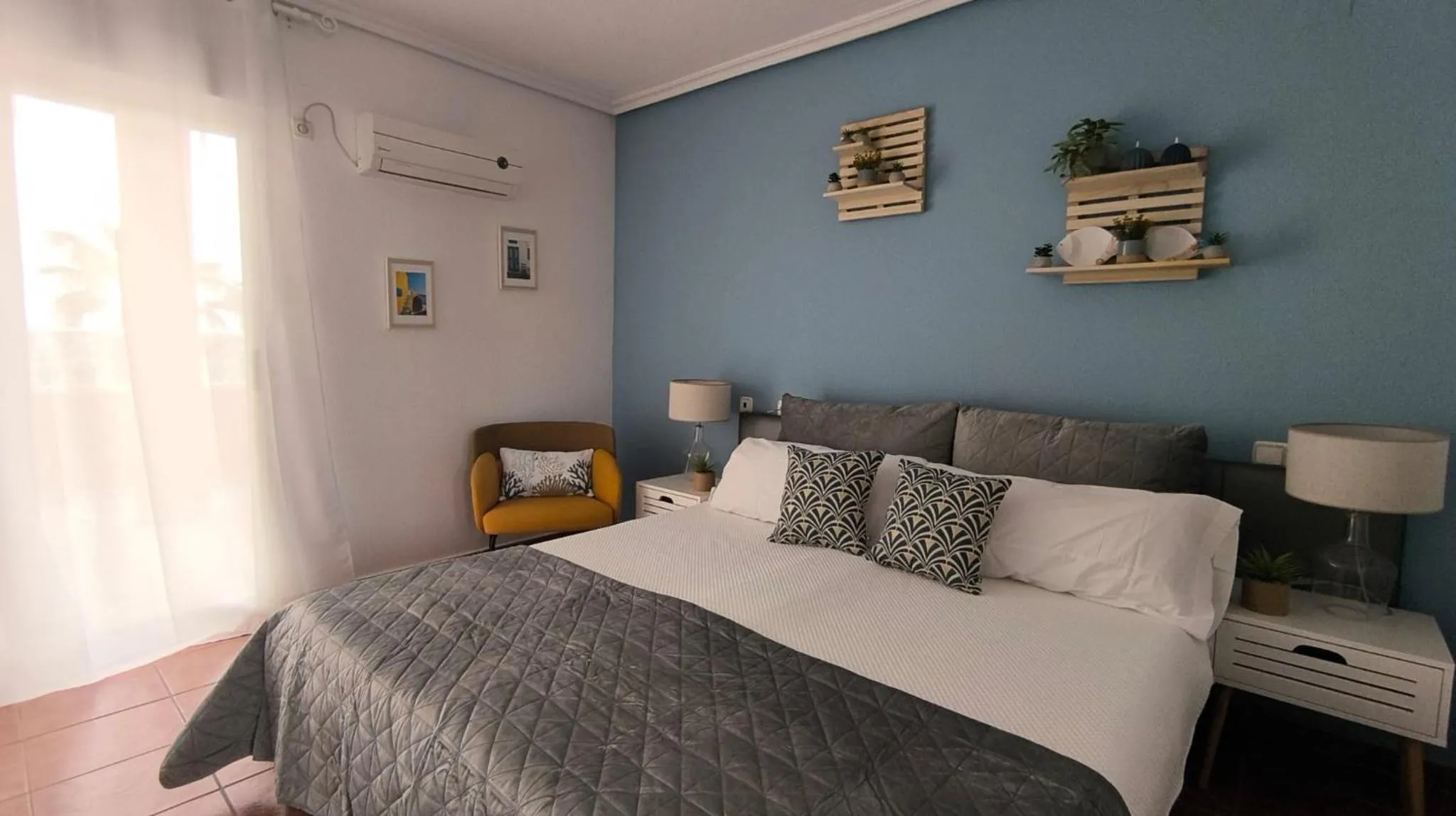 Balcony/Terrace, Bed in Hotel Costa Blanca Rojales