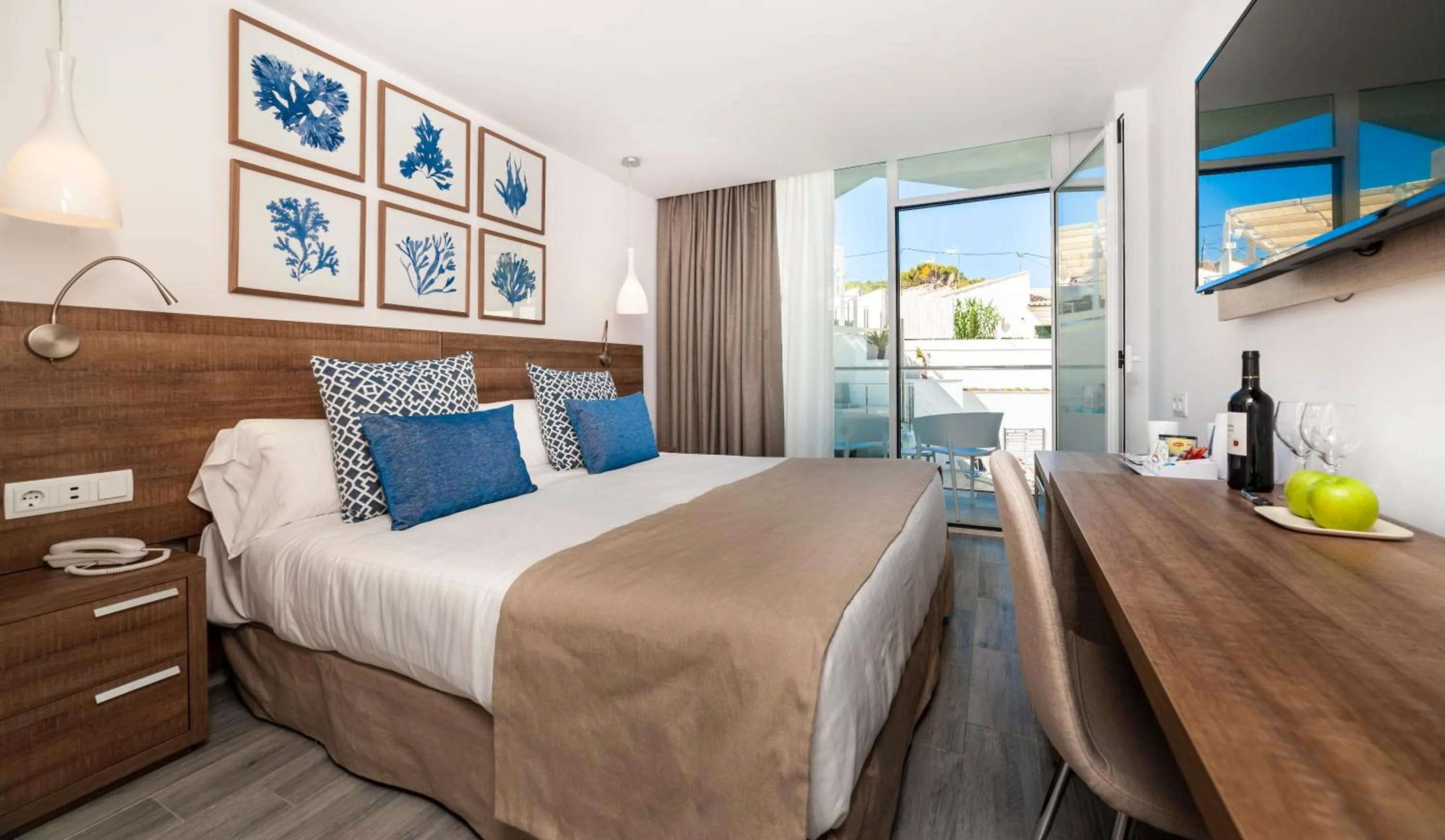 Bedroom, Bed in Globales Don Pedro - Adults Only