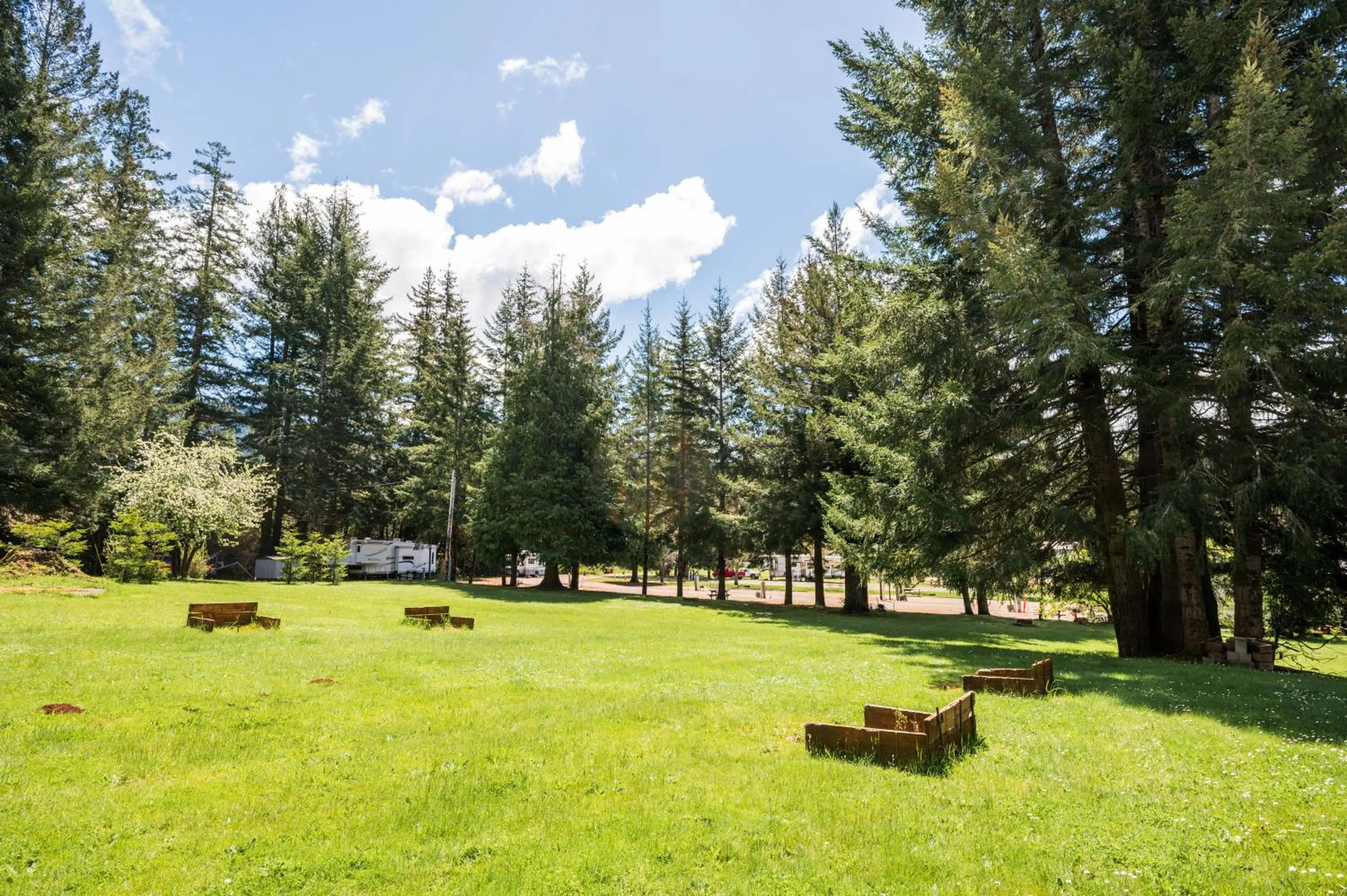 Activities in Redwood Meadows RV Resort