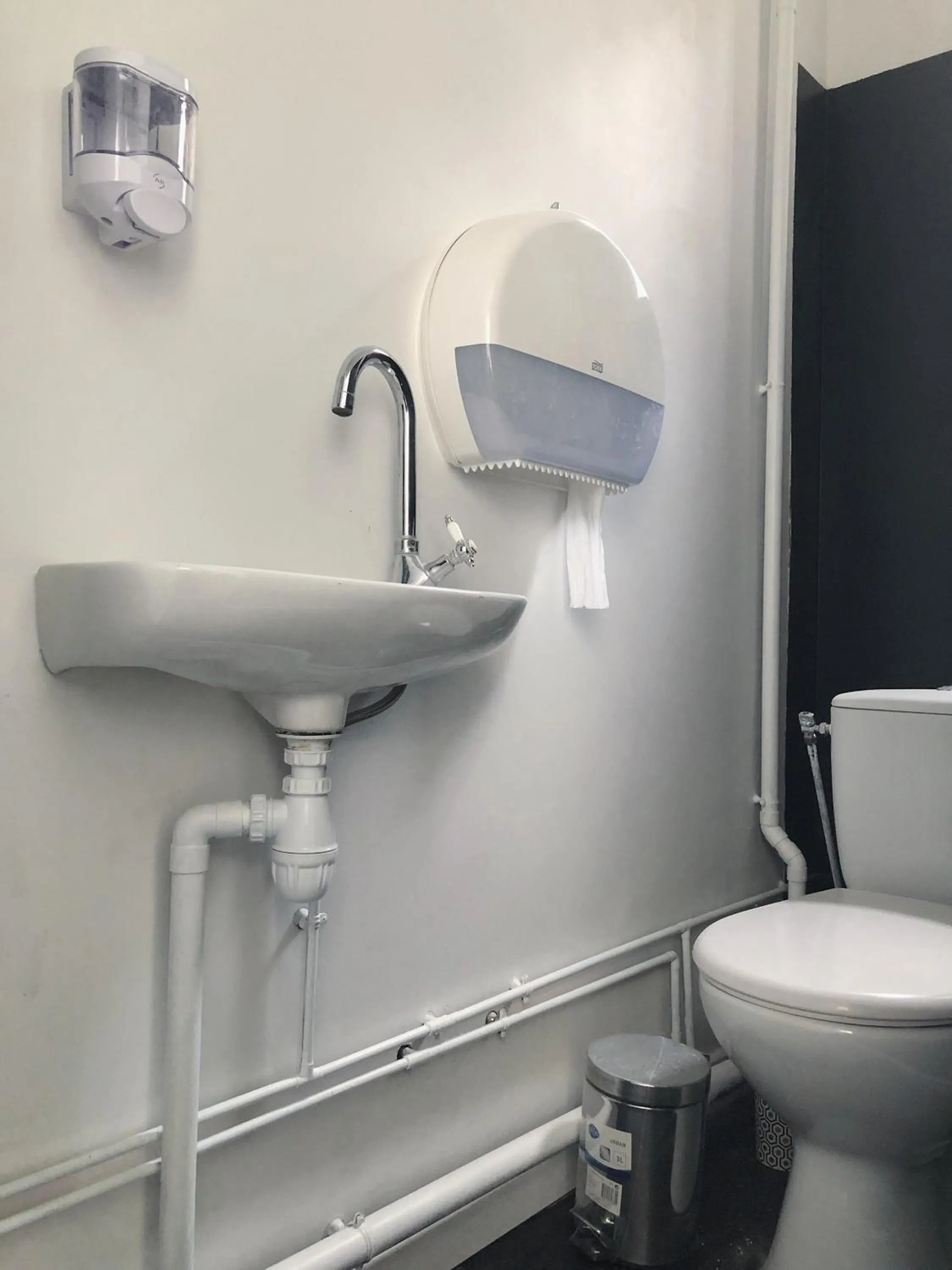 Toilet in Le Coffice Auberge de Jeunesse