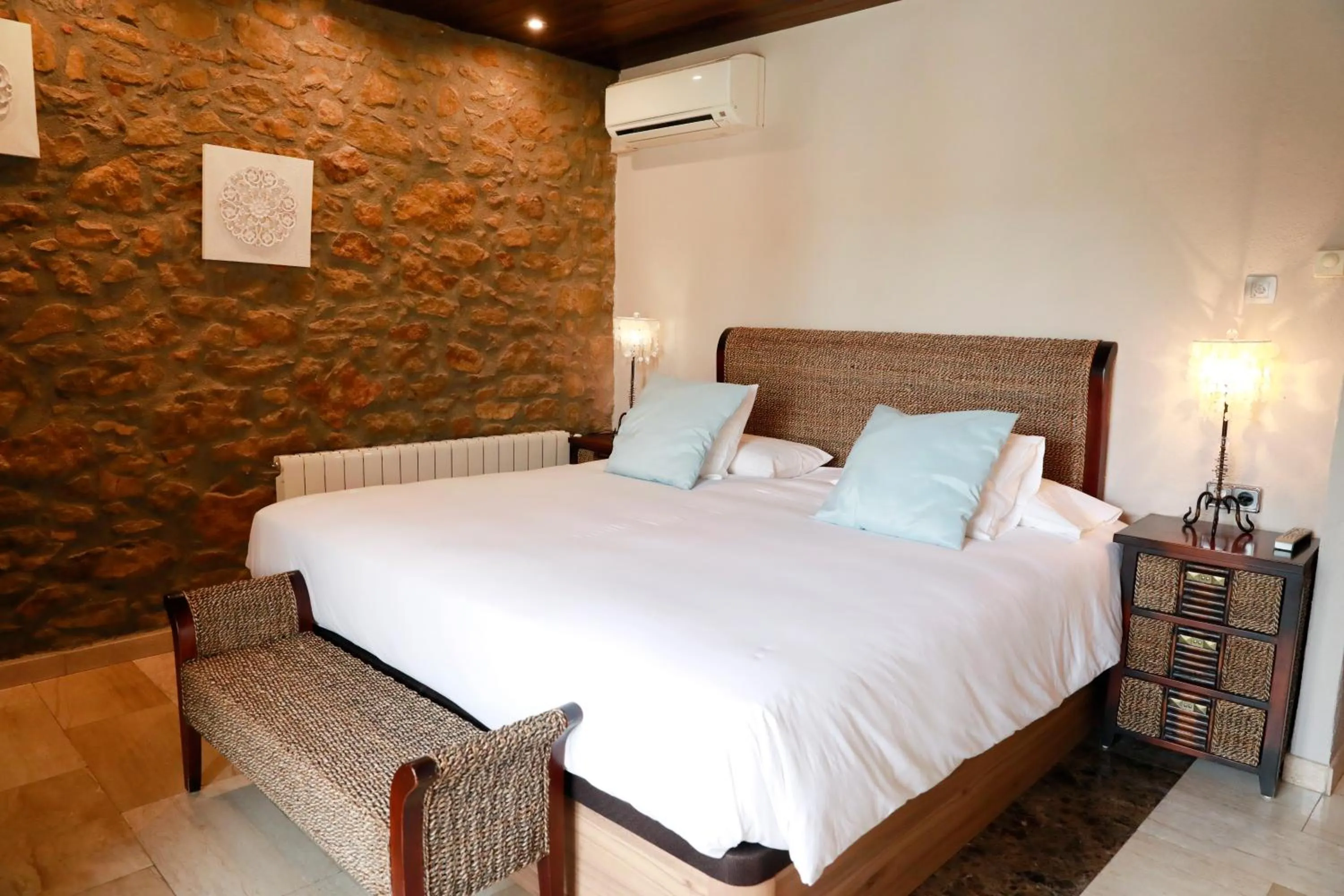 Bed in La Violeta HOTEL SPA & CHILL OUT