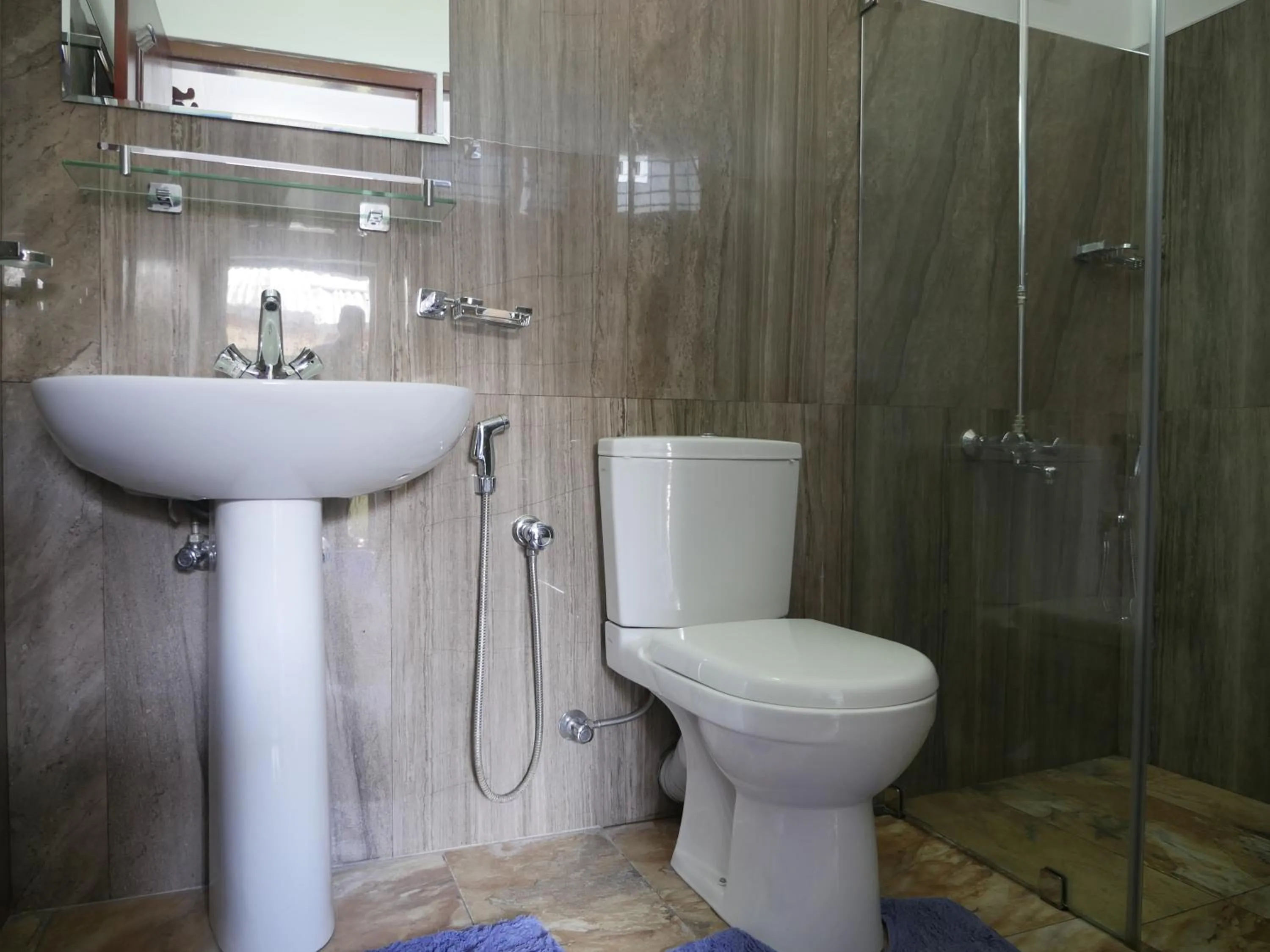 Bathroom in Ocean View tourist guest house at Negombo beach near the airport