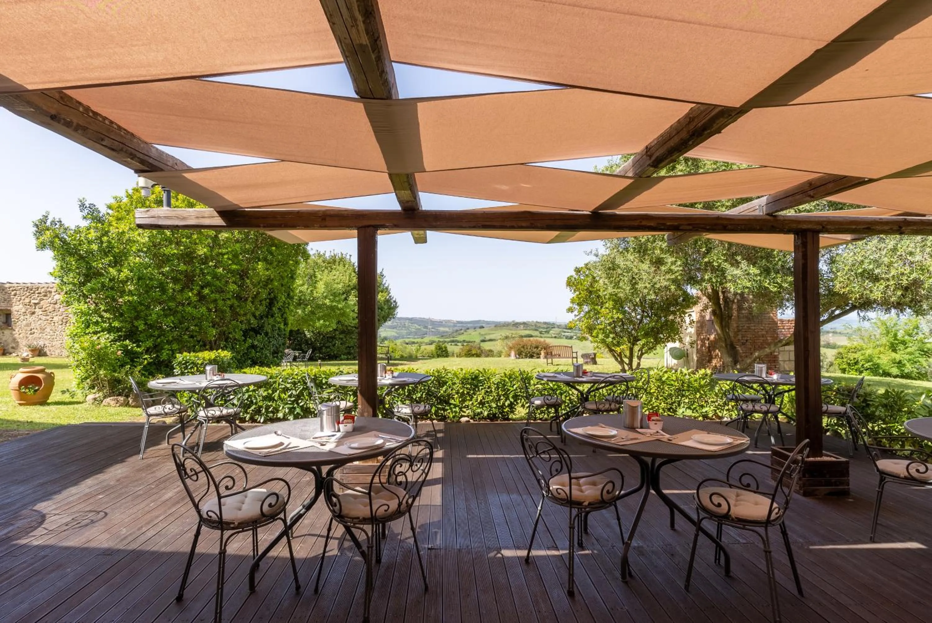 Restaurant/places to eat in Tenuta Fattoria Vecchia