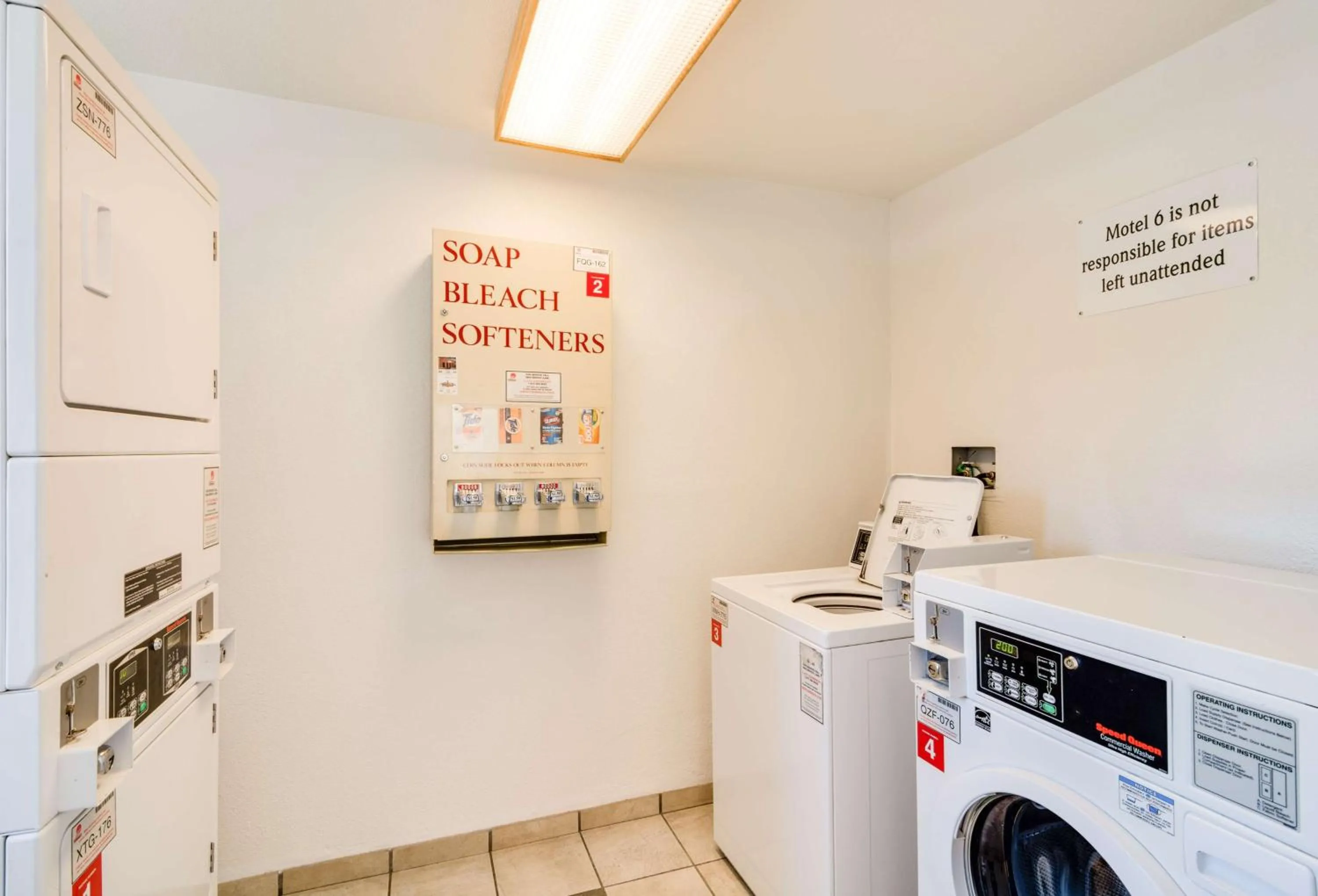 laundry in Motel 6-Schiller Park, IL - Chicago O'Hare