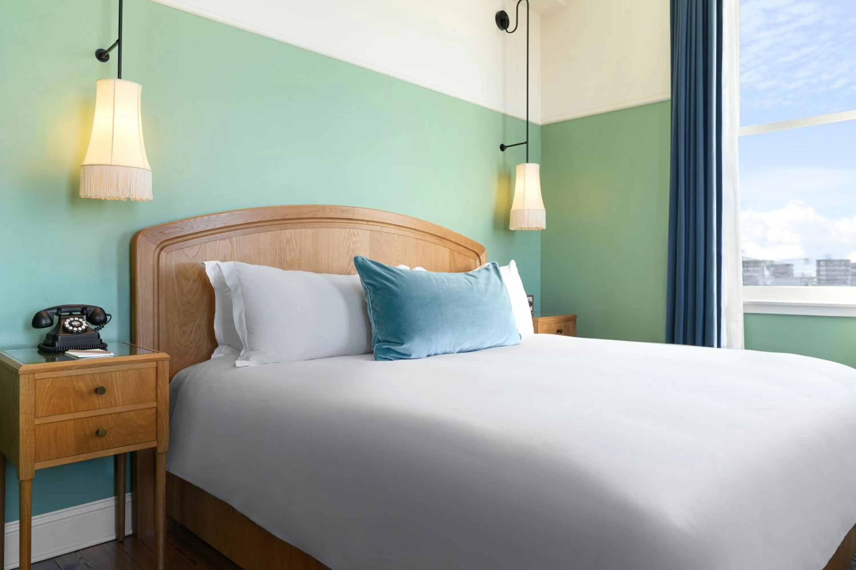 Bedroom, Bed in The Drayton Hotel Savannah, Curio Collection by Hilton