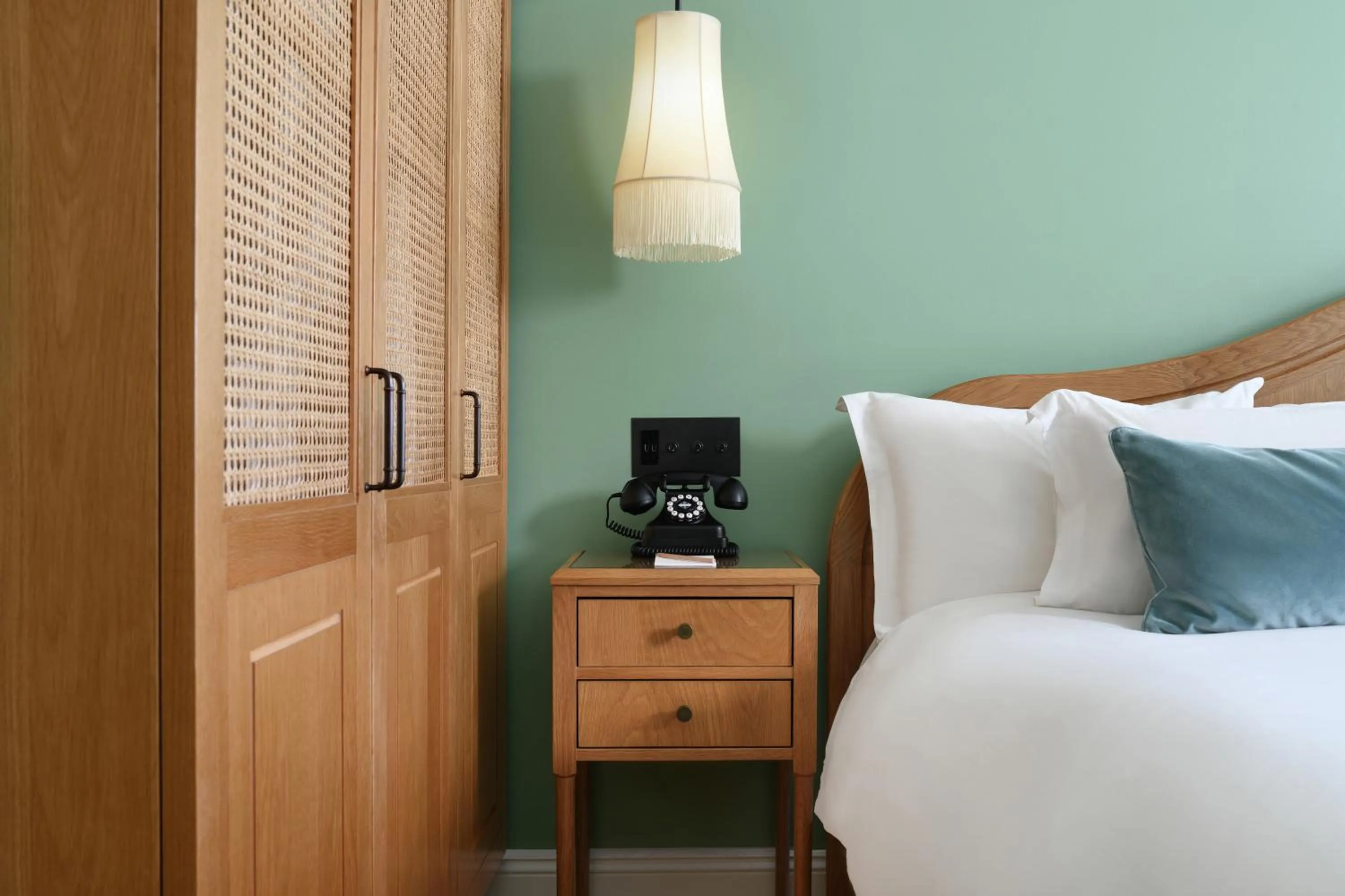 Bedroom, Bed in The Drayton Hotel Savannah, Curio Collection by Hilton