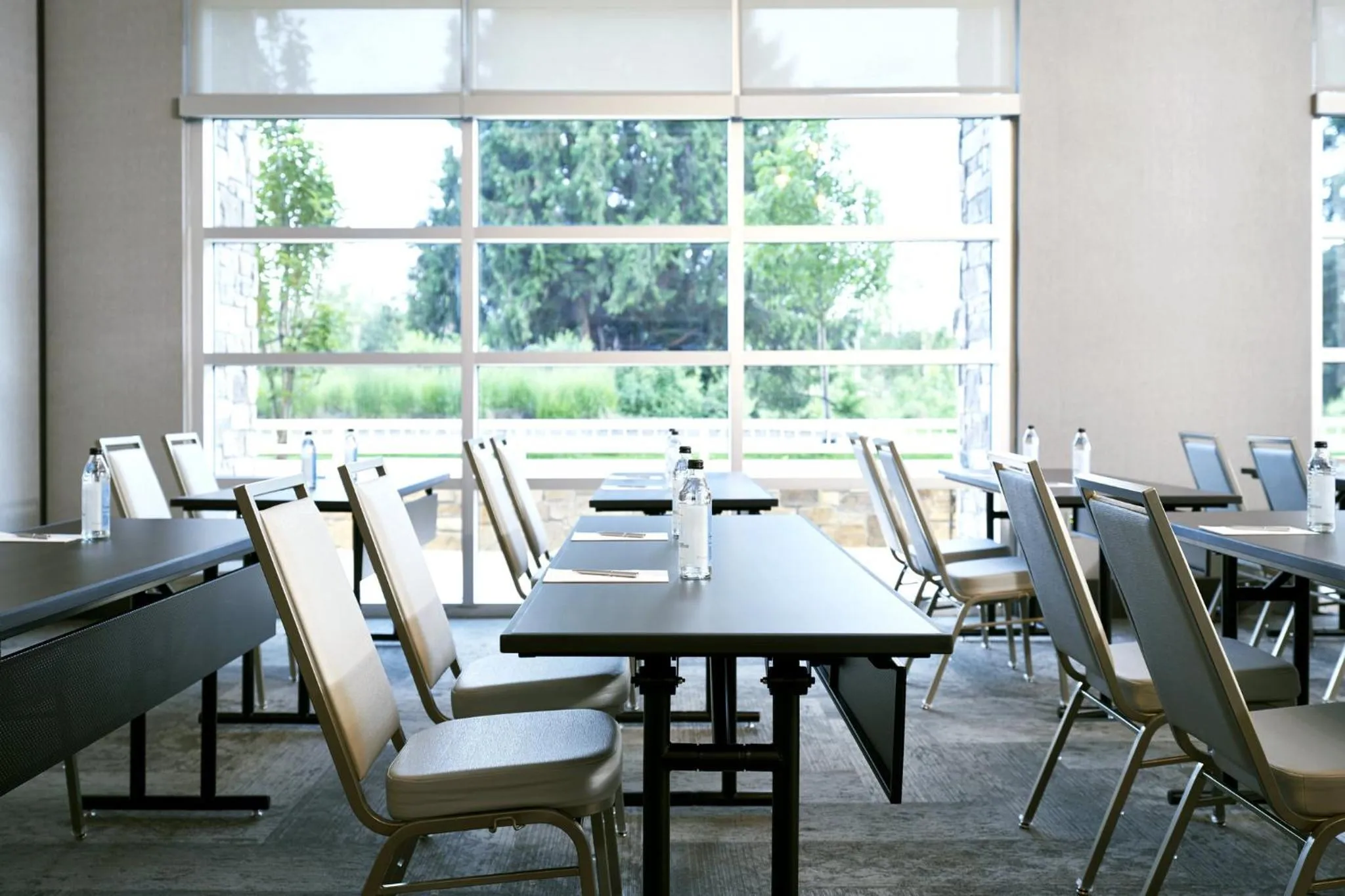 Meeting/conference room in Archer Hotel Seattle/Redmond