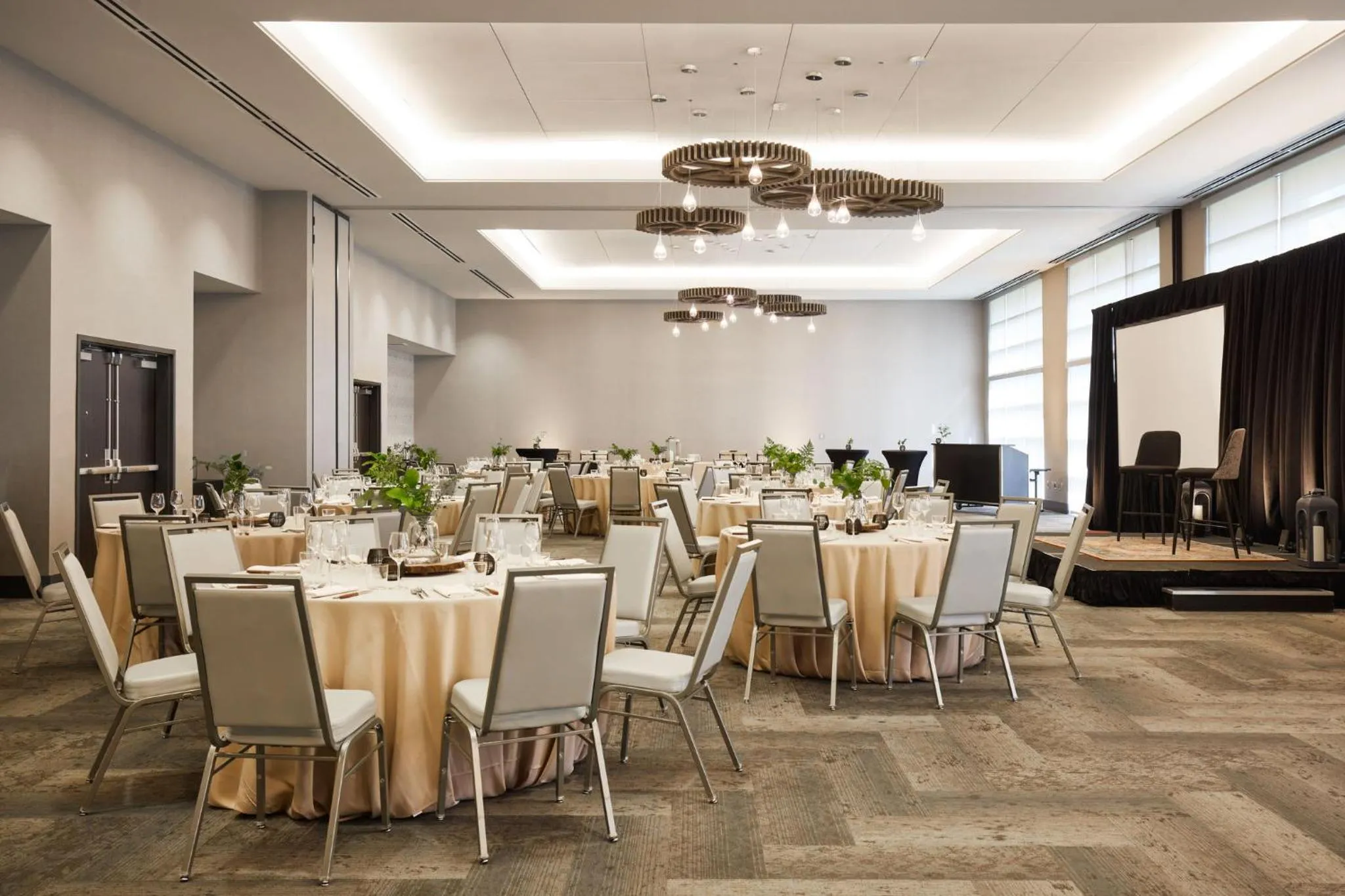 Facade/entrance in Archer Hotel Seattle/Redmond