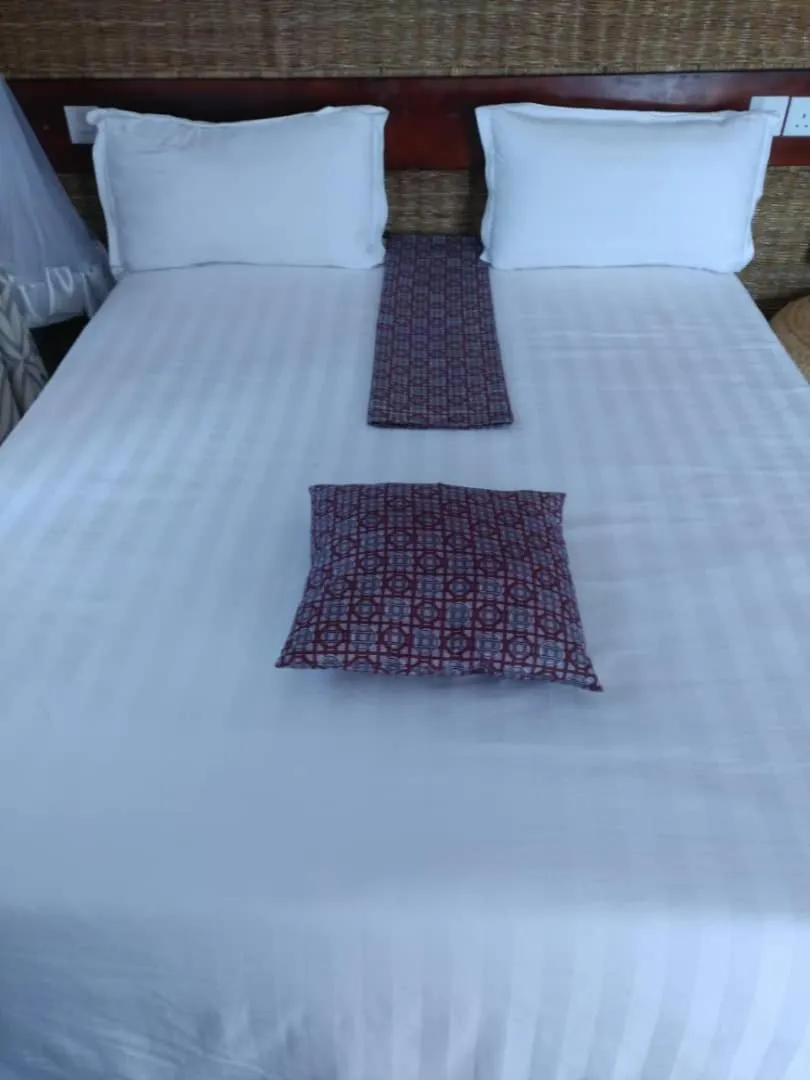 Photo of the whole room, Bed in Tooro Fairway Hotel