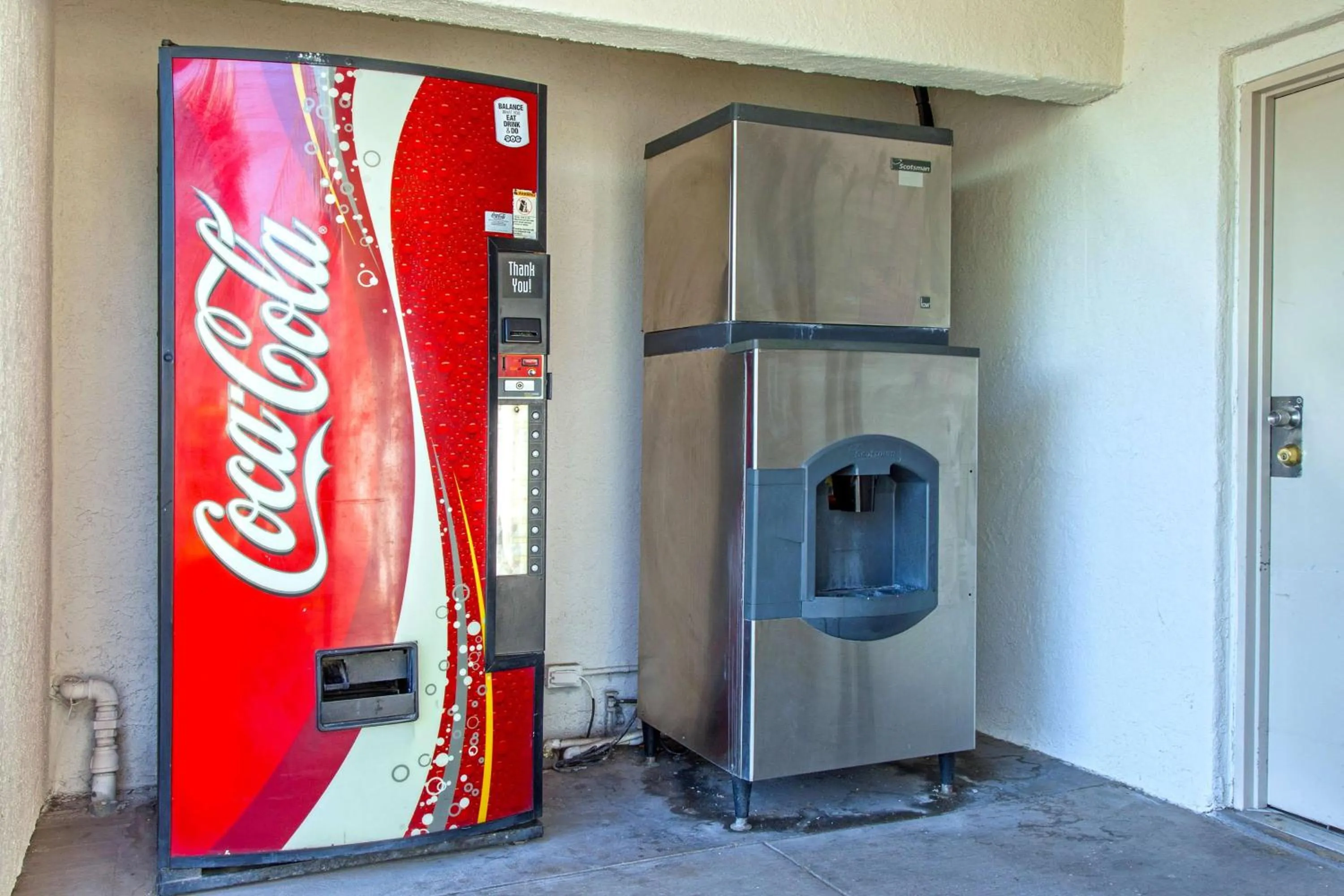 On site in Motel 6-Phoenix, AZ - Airport - 24th Street