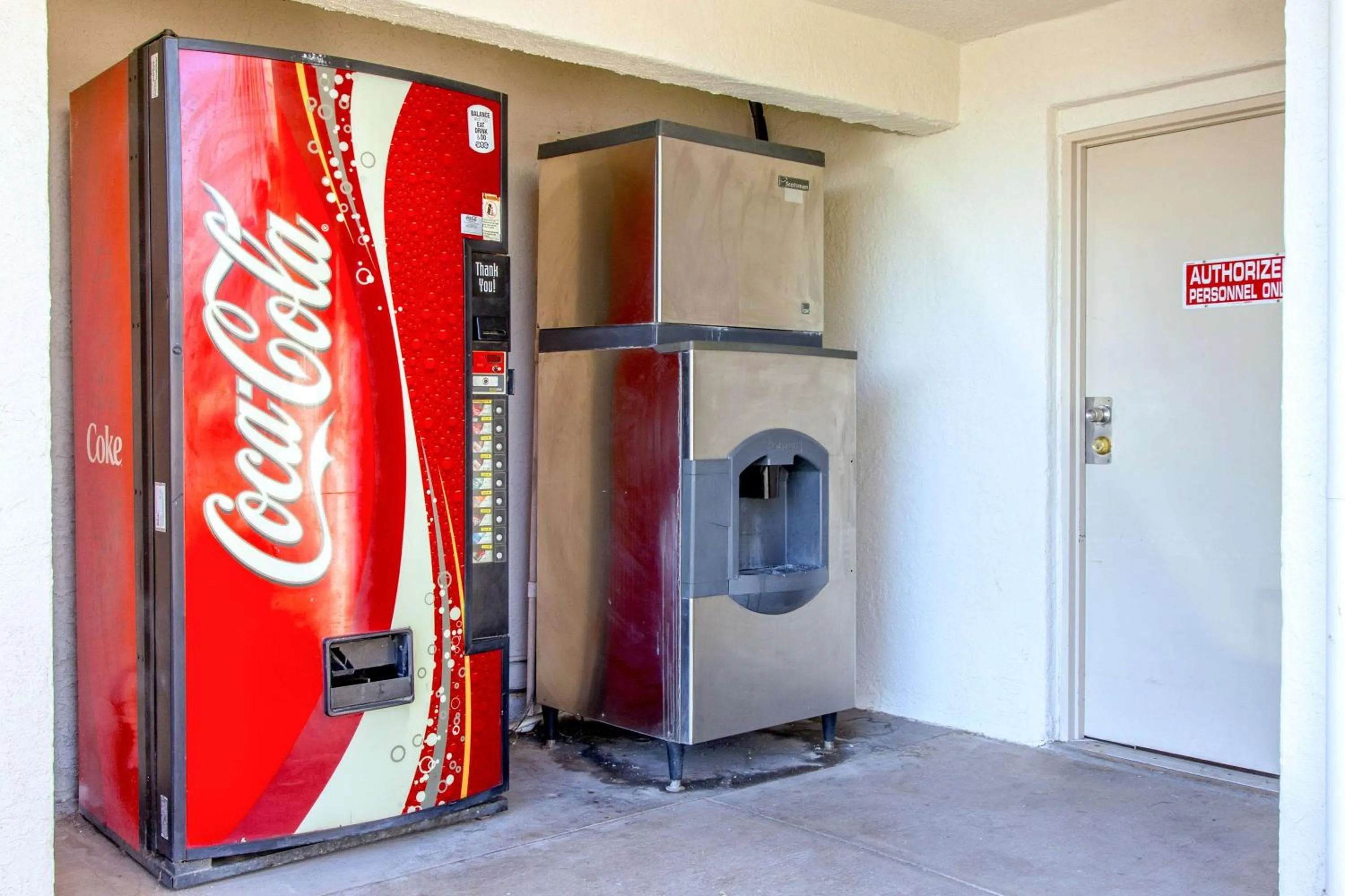 On site in Motel 6-Phoenix, AZ - Airport - 24th Street