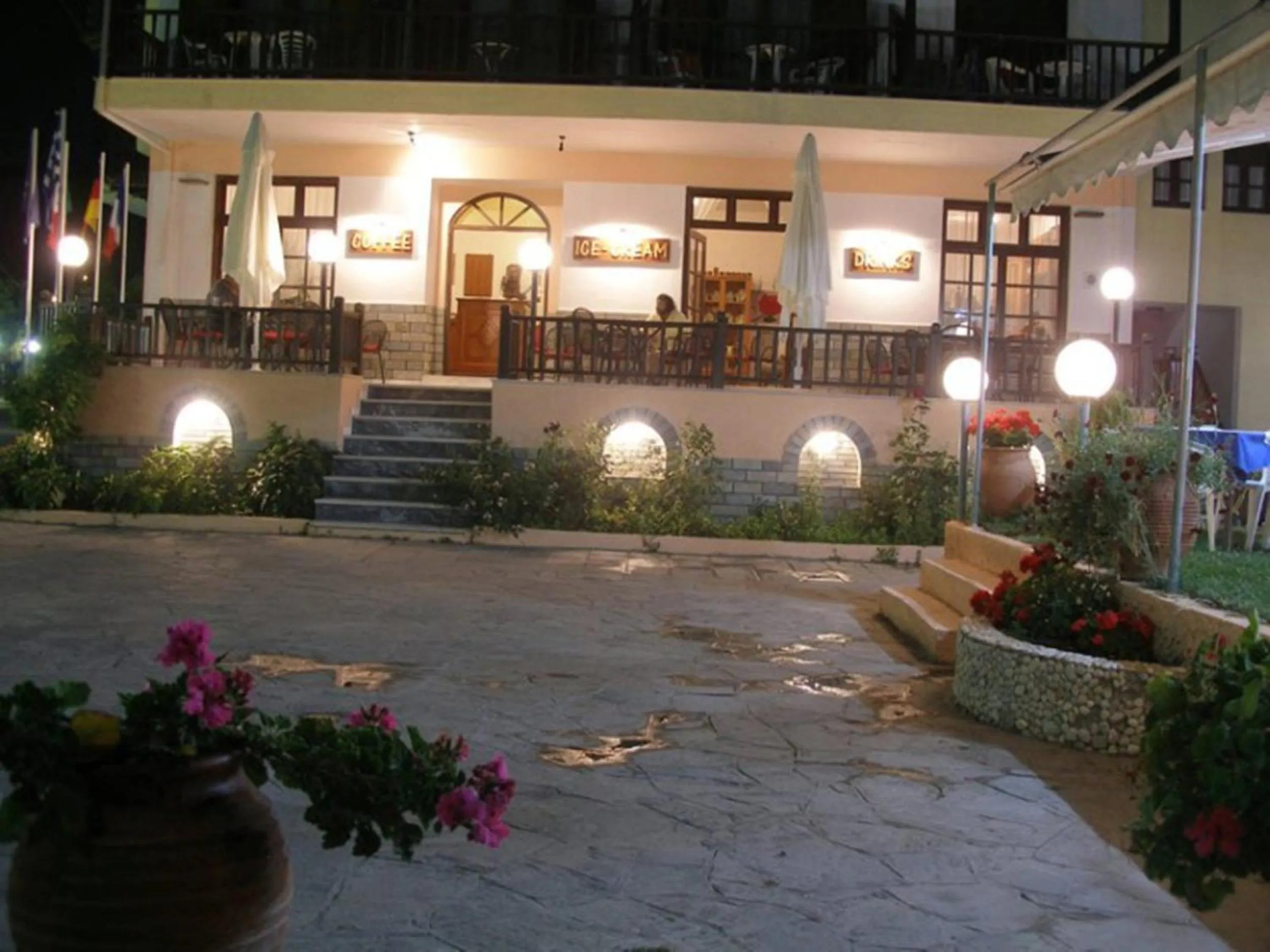 Facade/entrance in Hotel Alexandros