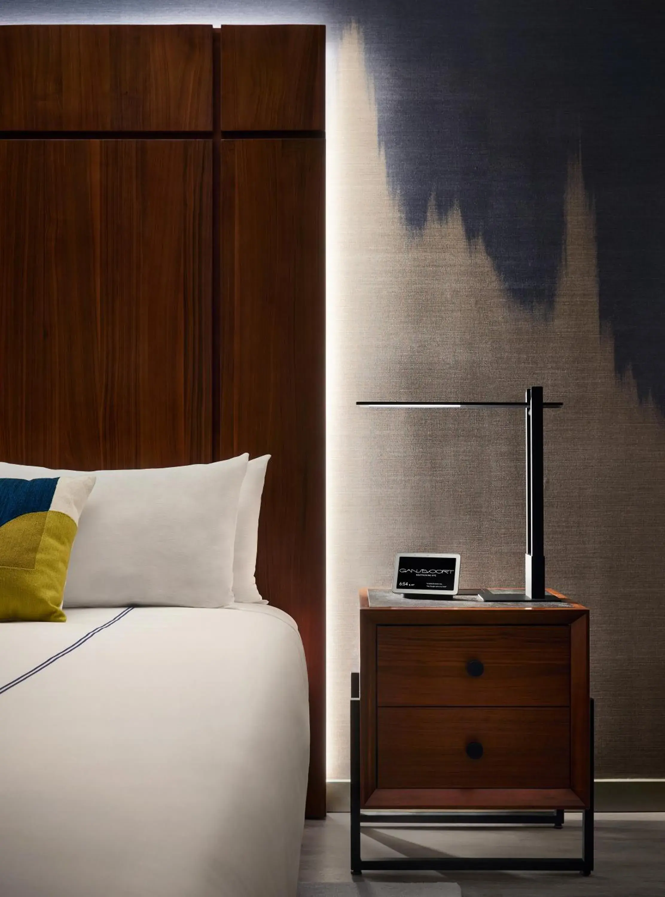 Gansevoort One-Bedroom King Suite in Gansevoort Meatpacking Gansevoort One-Bedroom King Suite in Gansevoort Meatpacking