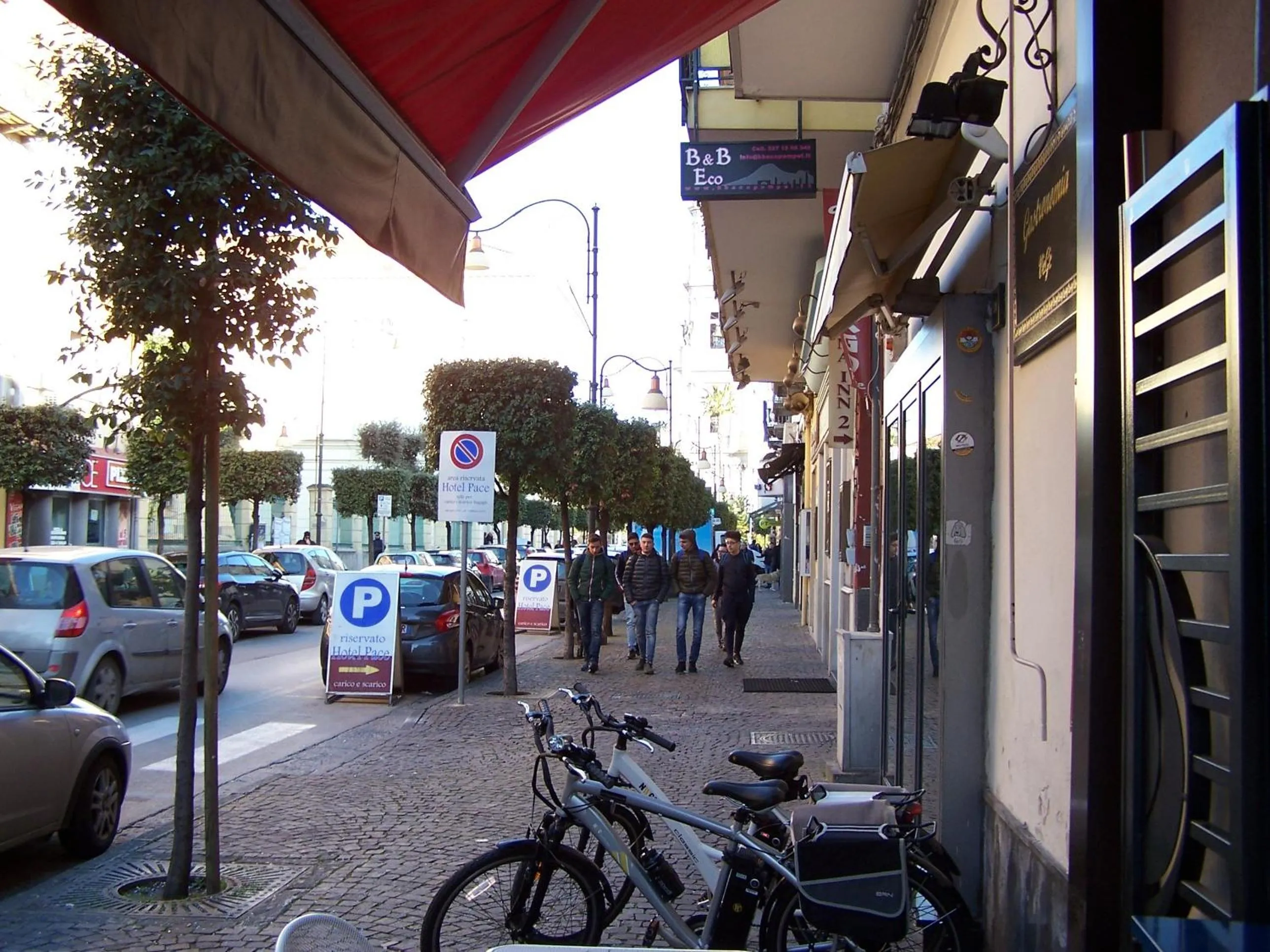 Restaurant/places to eat in B&B Eco