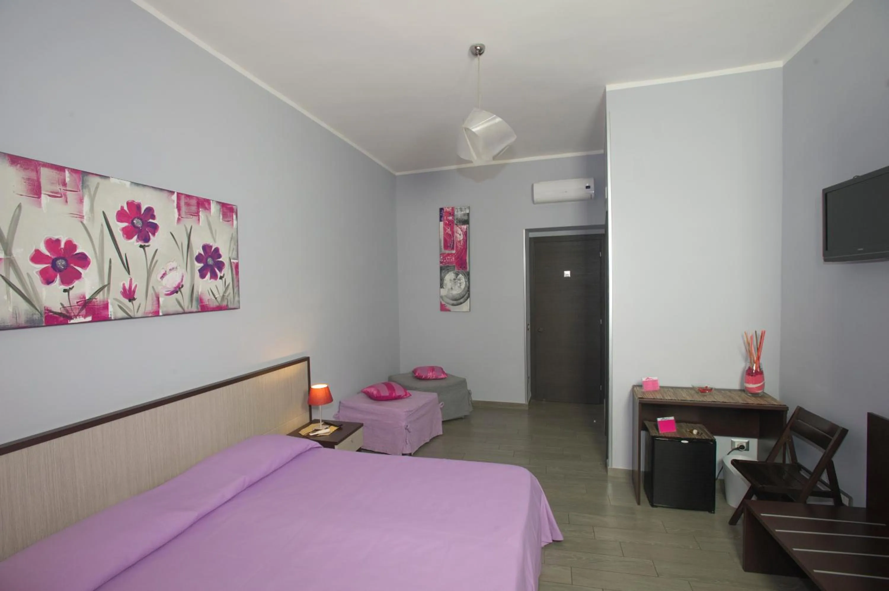 Photo of the whole room, Bed in B&B Eco