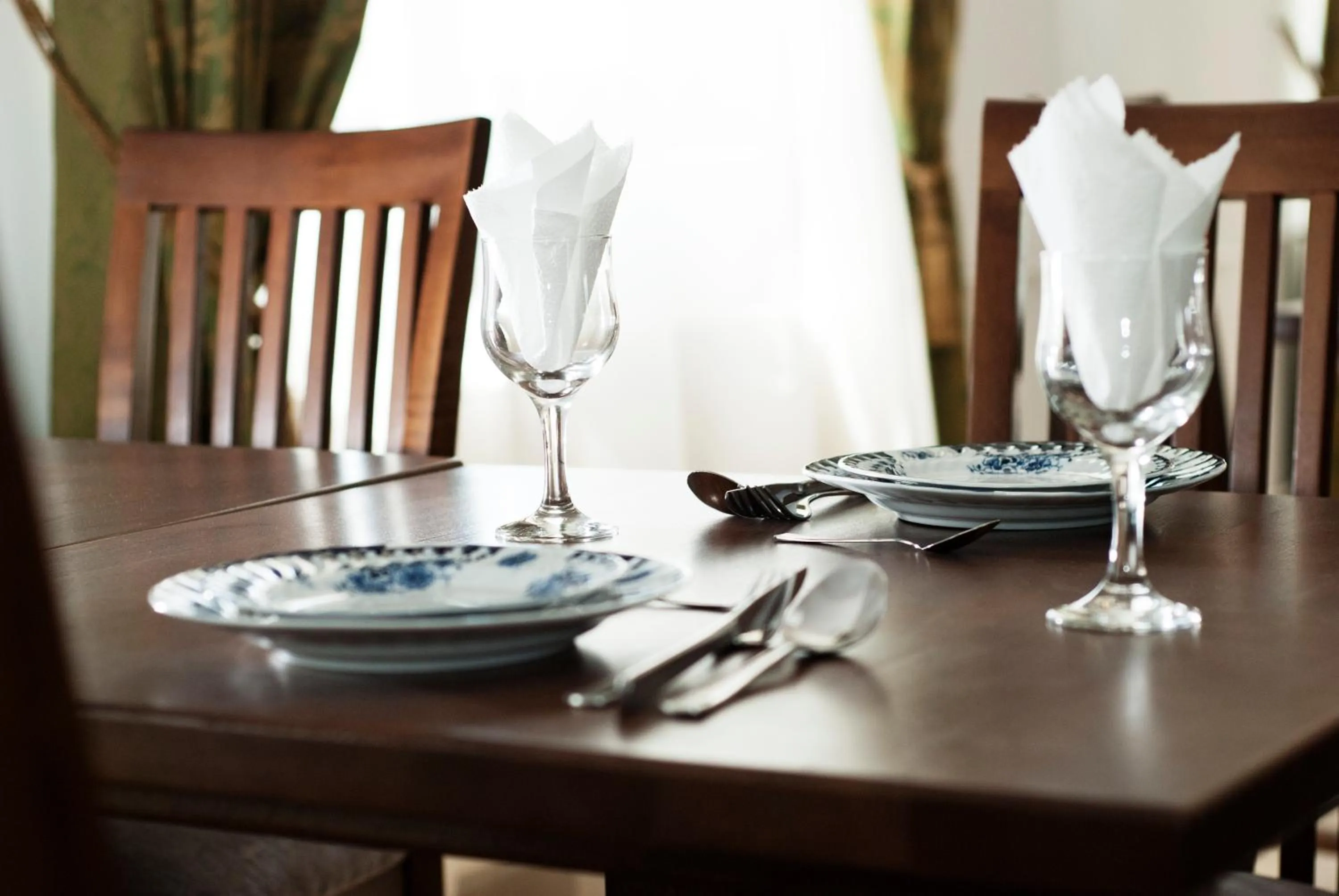 Restaurant/places to eat in Hotel Cristian