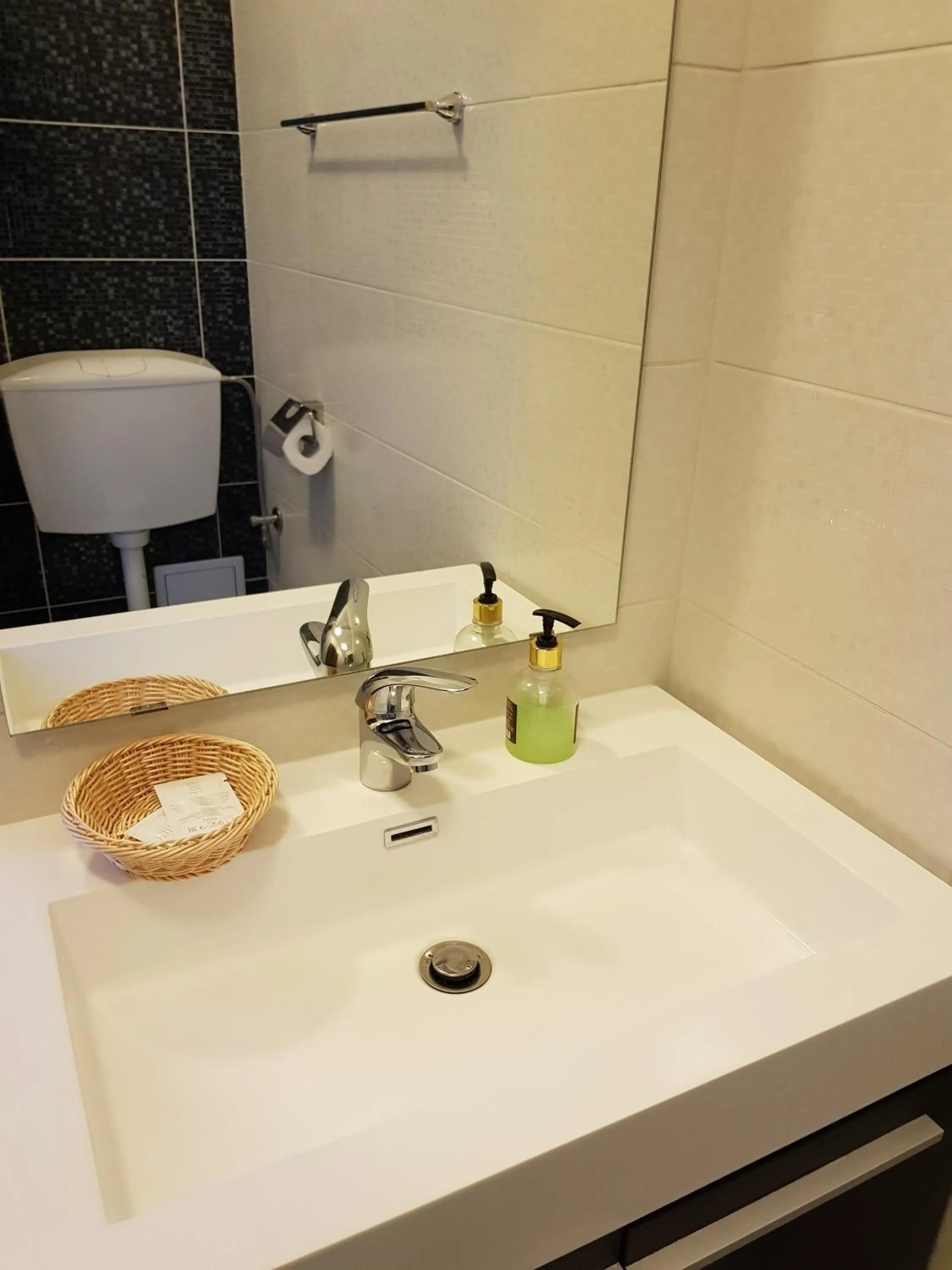 Bathroom in Hotel Cristian