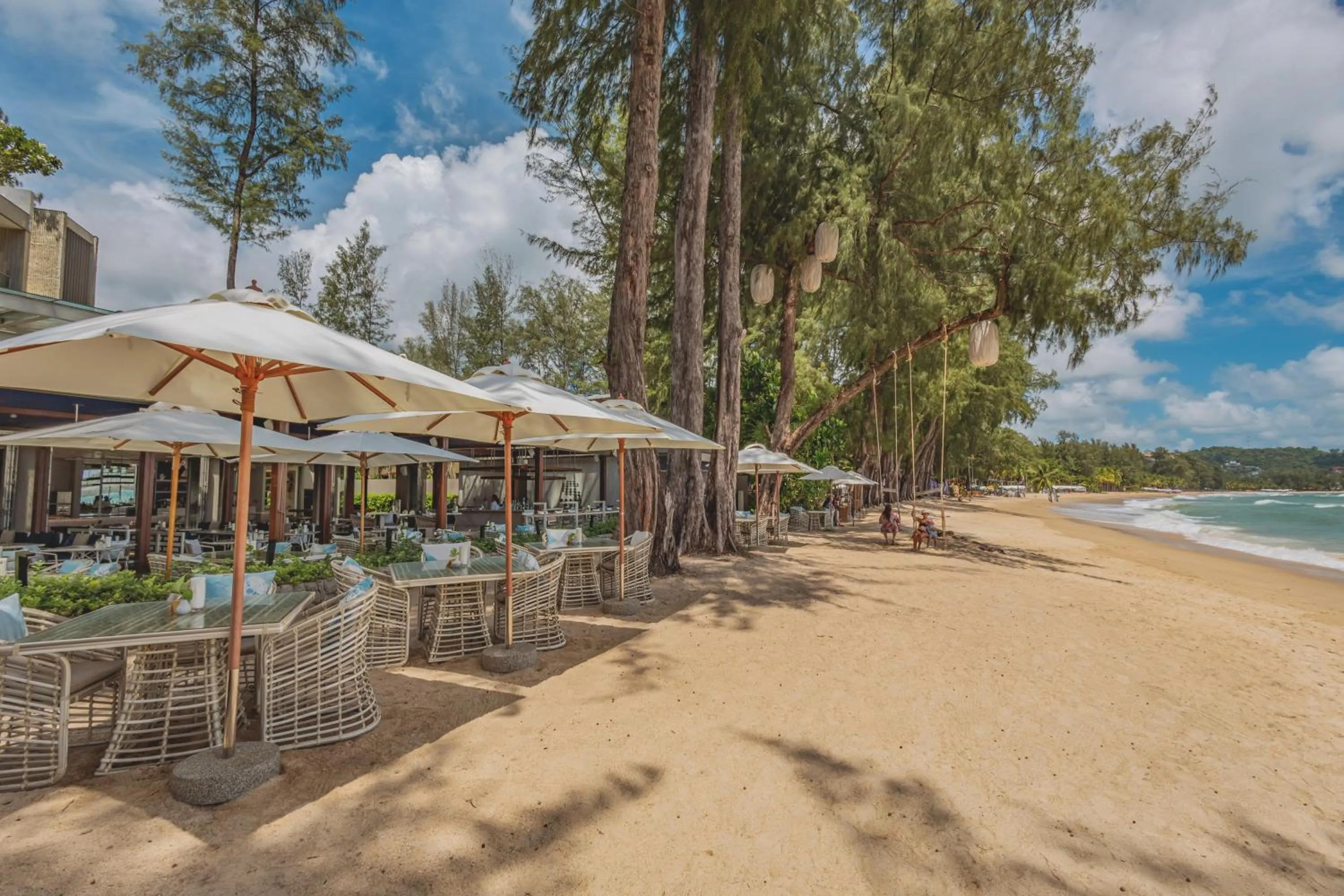 Restaurant/places to eat in Twinpalms MontAzure Phuket