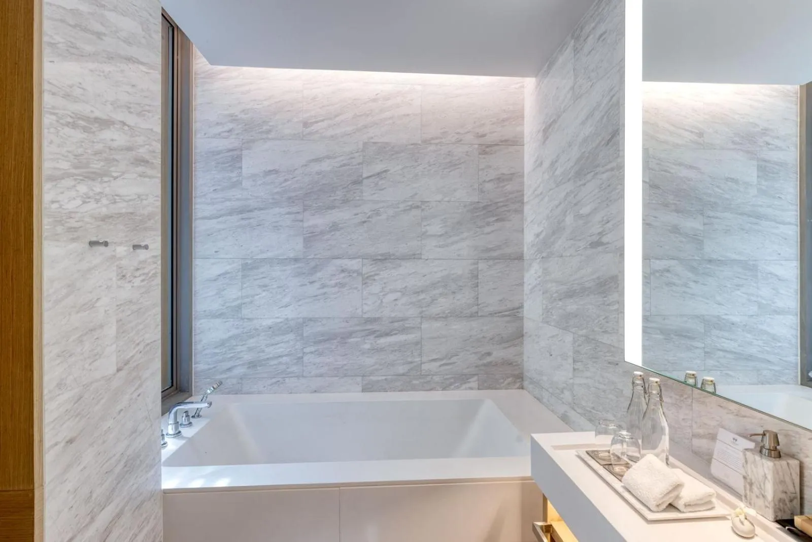 Bath in Twinpalms MontAzure Phuket