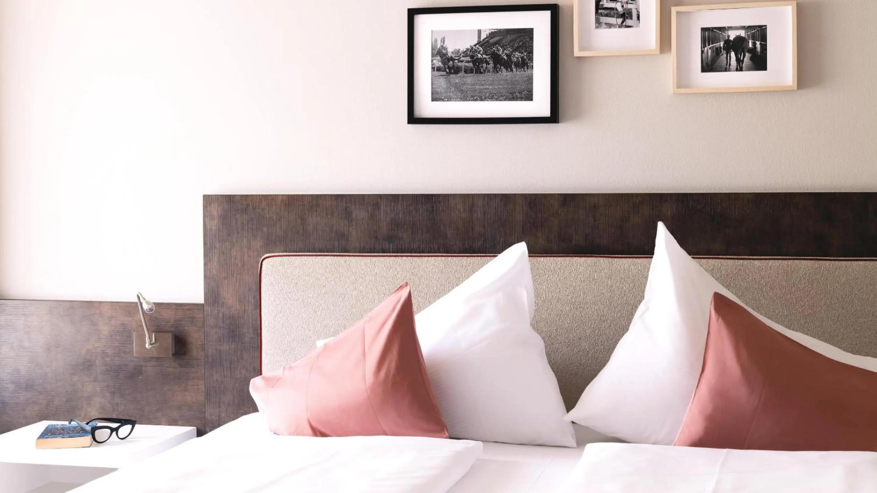 Bed in City Hotel Merano