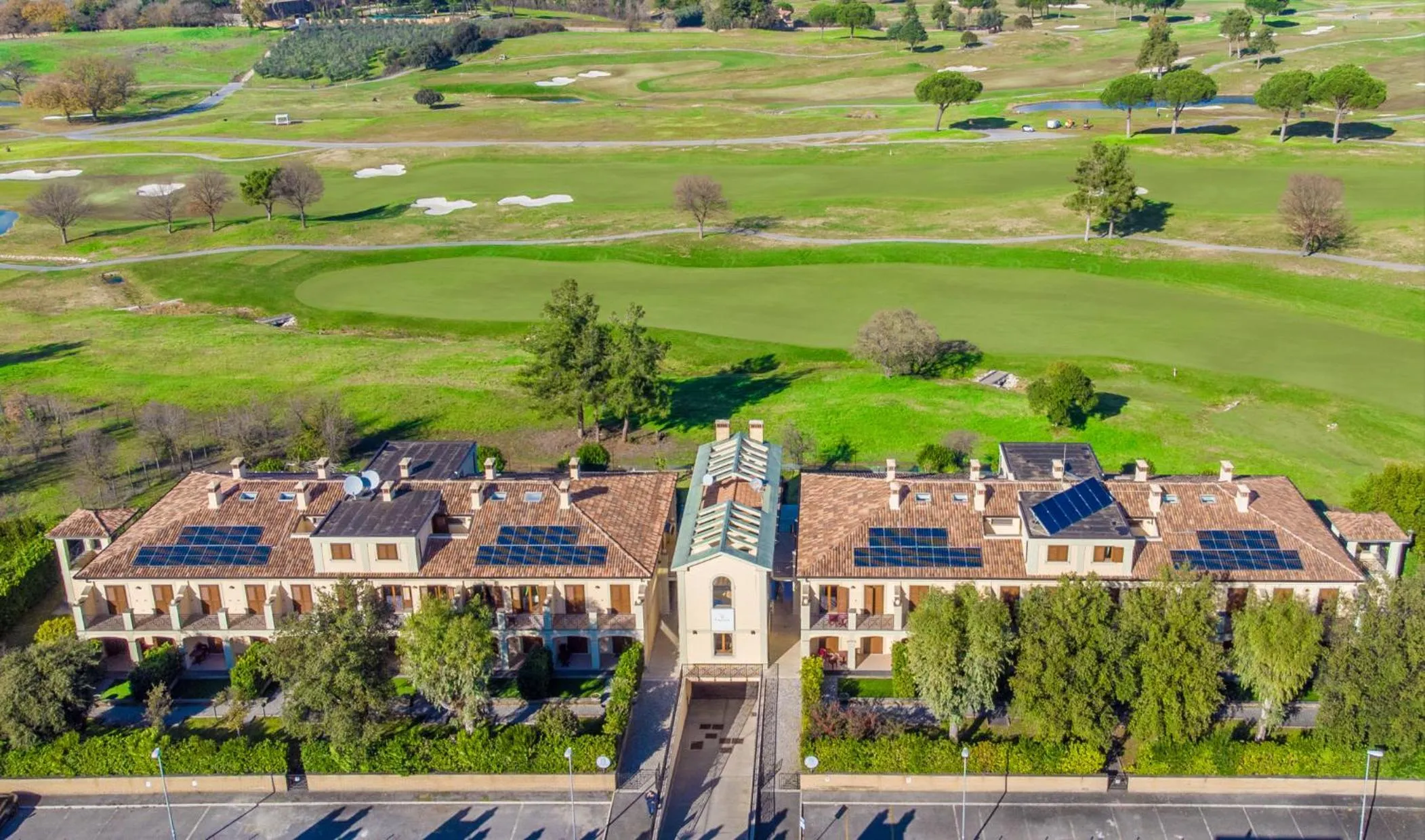 Property building in Carpediem Roma Golf Club