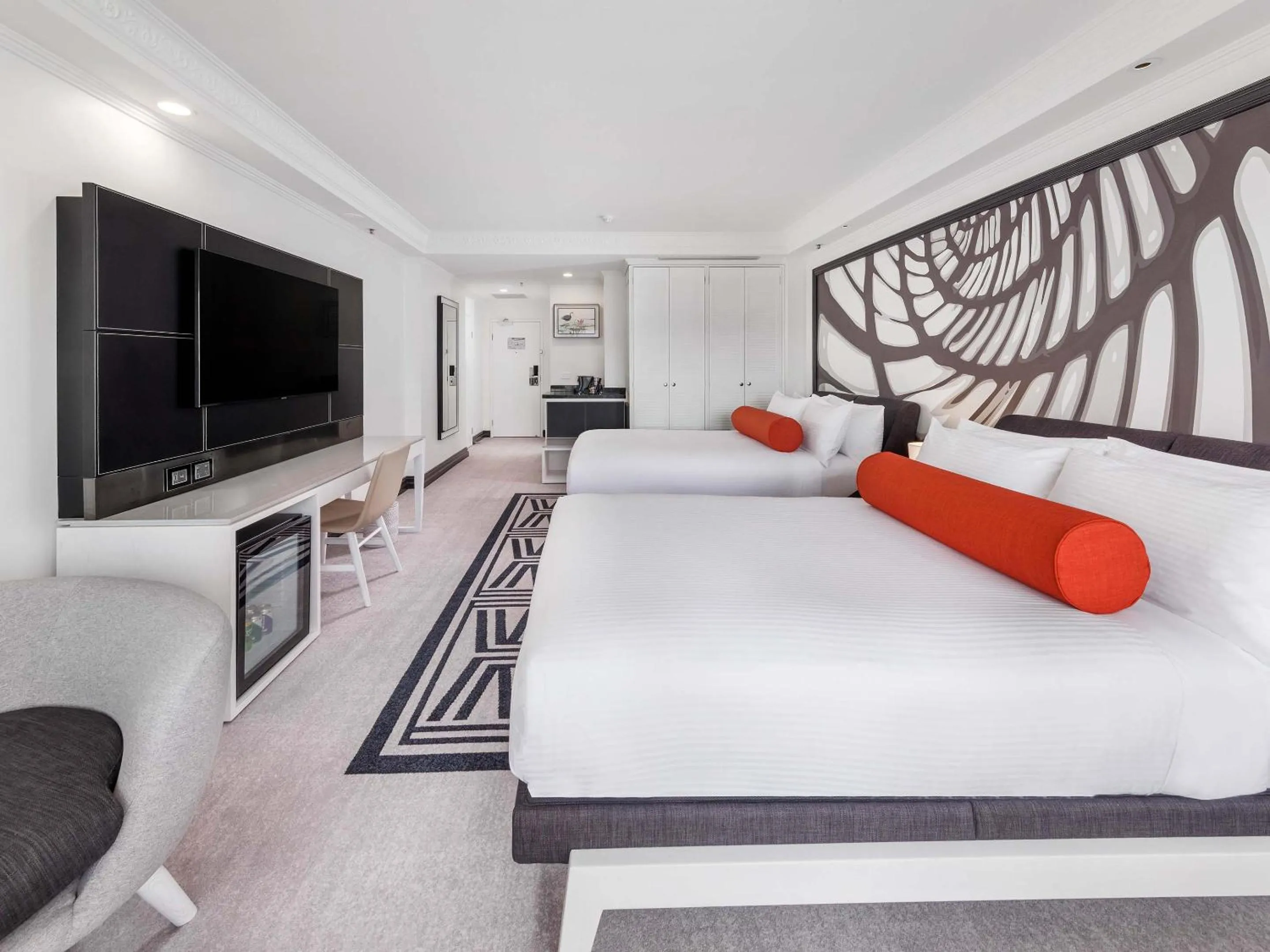 Bedroom, Bed in Pullman Cairns International