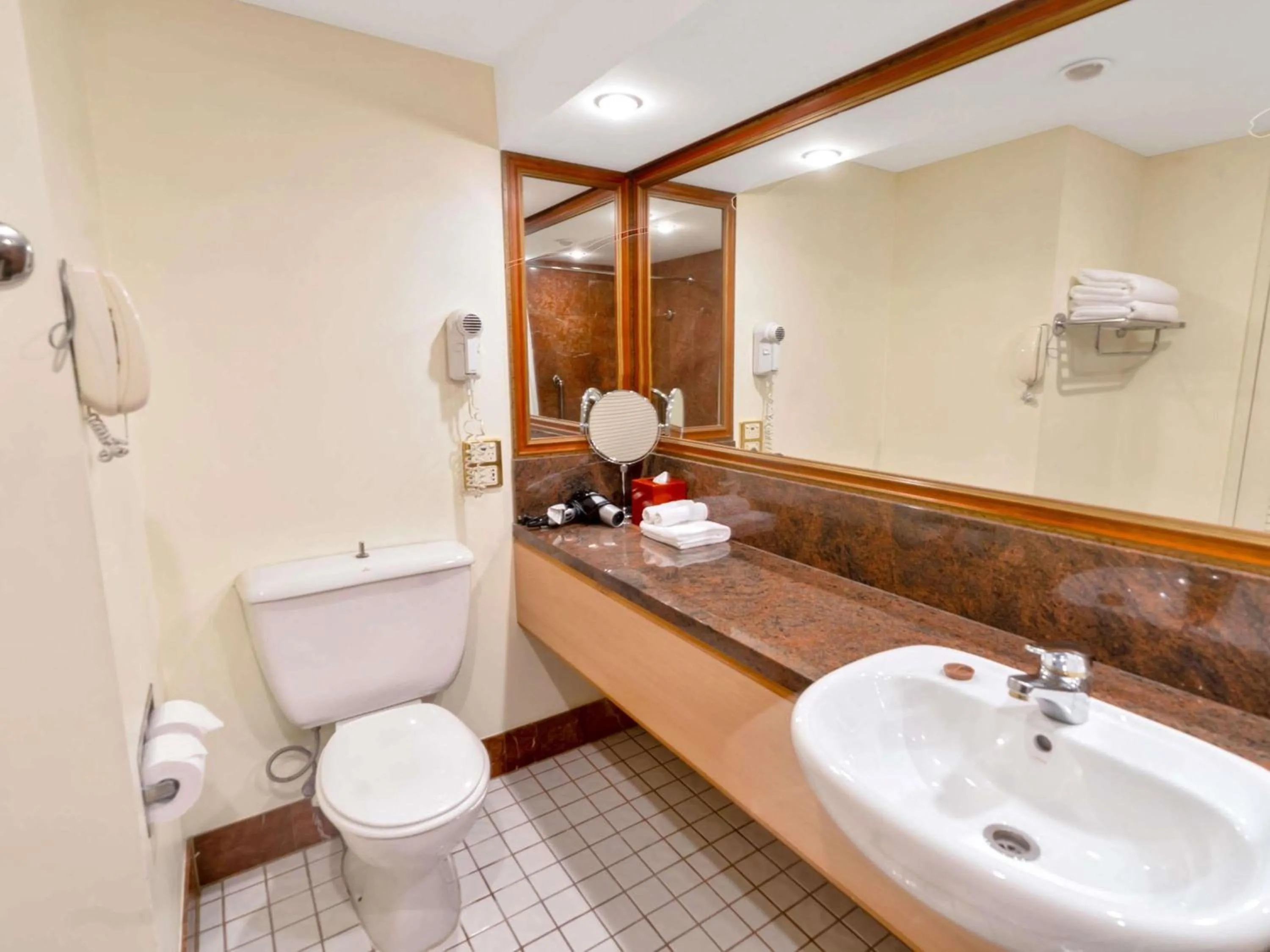 Bedroom in Pullman Cairns International