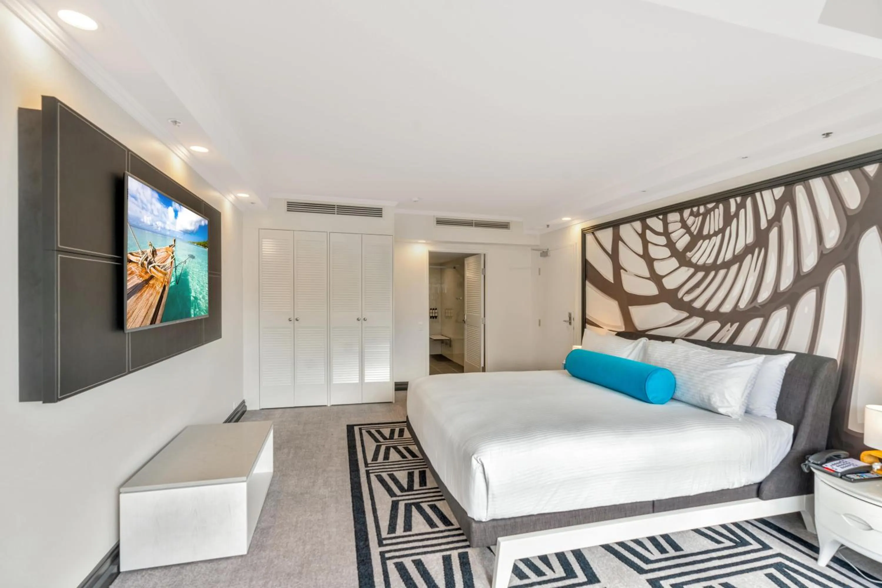 Bed in Pullman Cairns International