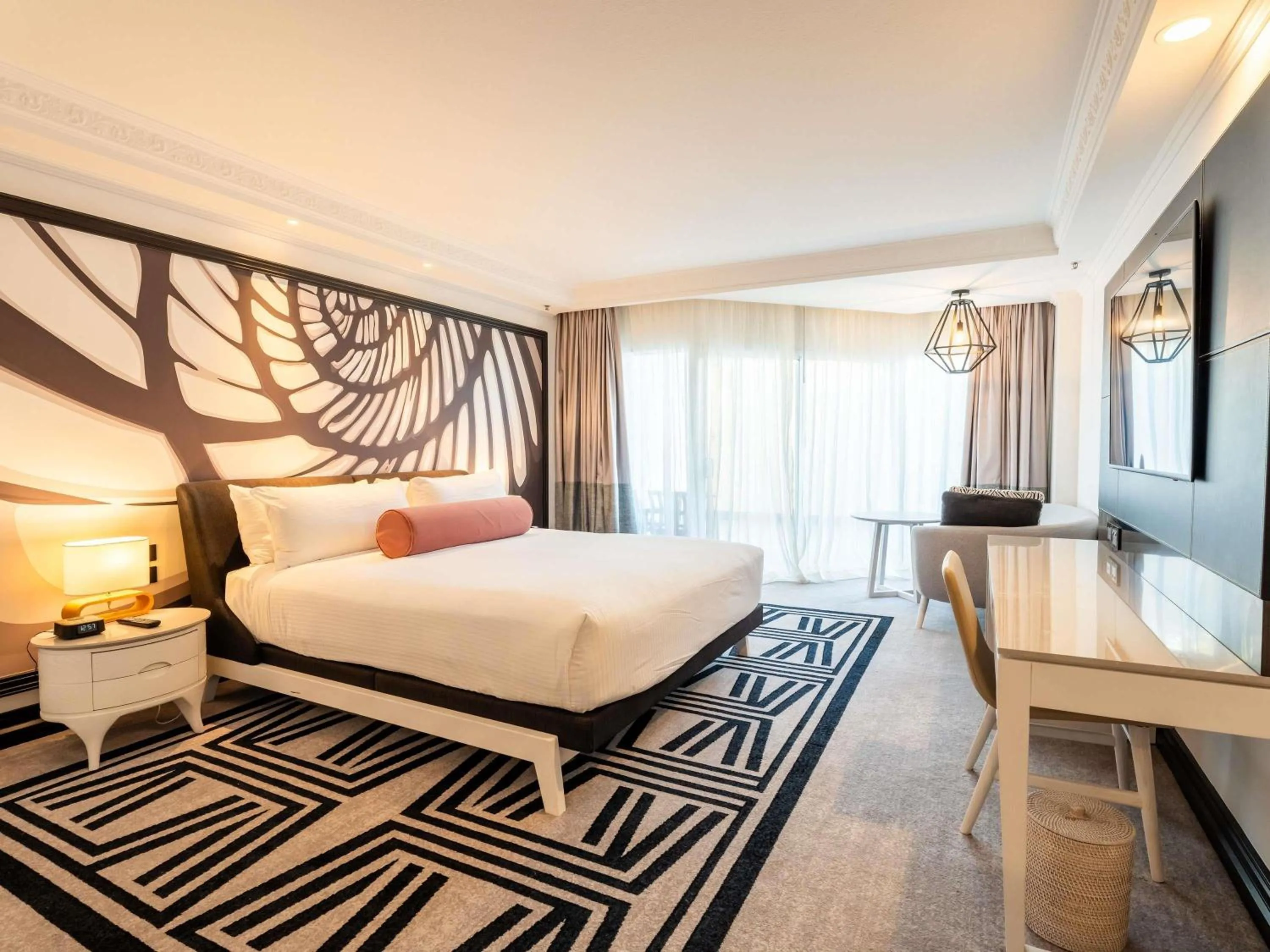 Bedroom, Bed in Pullman Cairns International