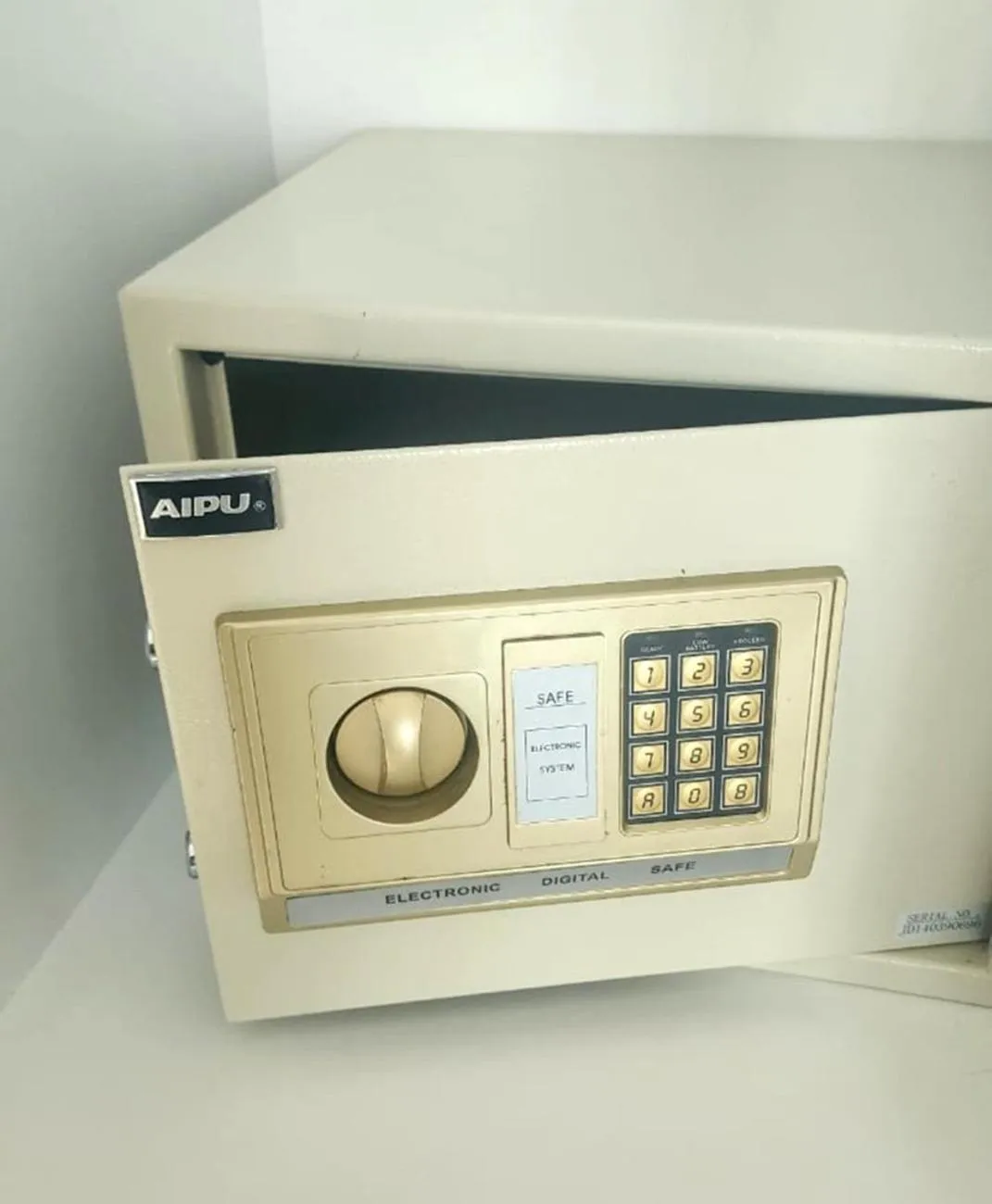 safe in Diplomat Suites Hotel