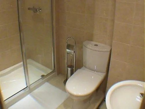 Bathroom in Earle House Serviced Apartments