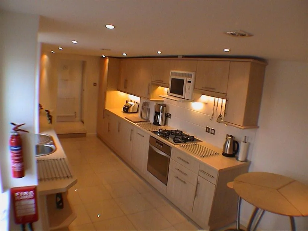 Dining area in Earle House Serviced Apartments