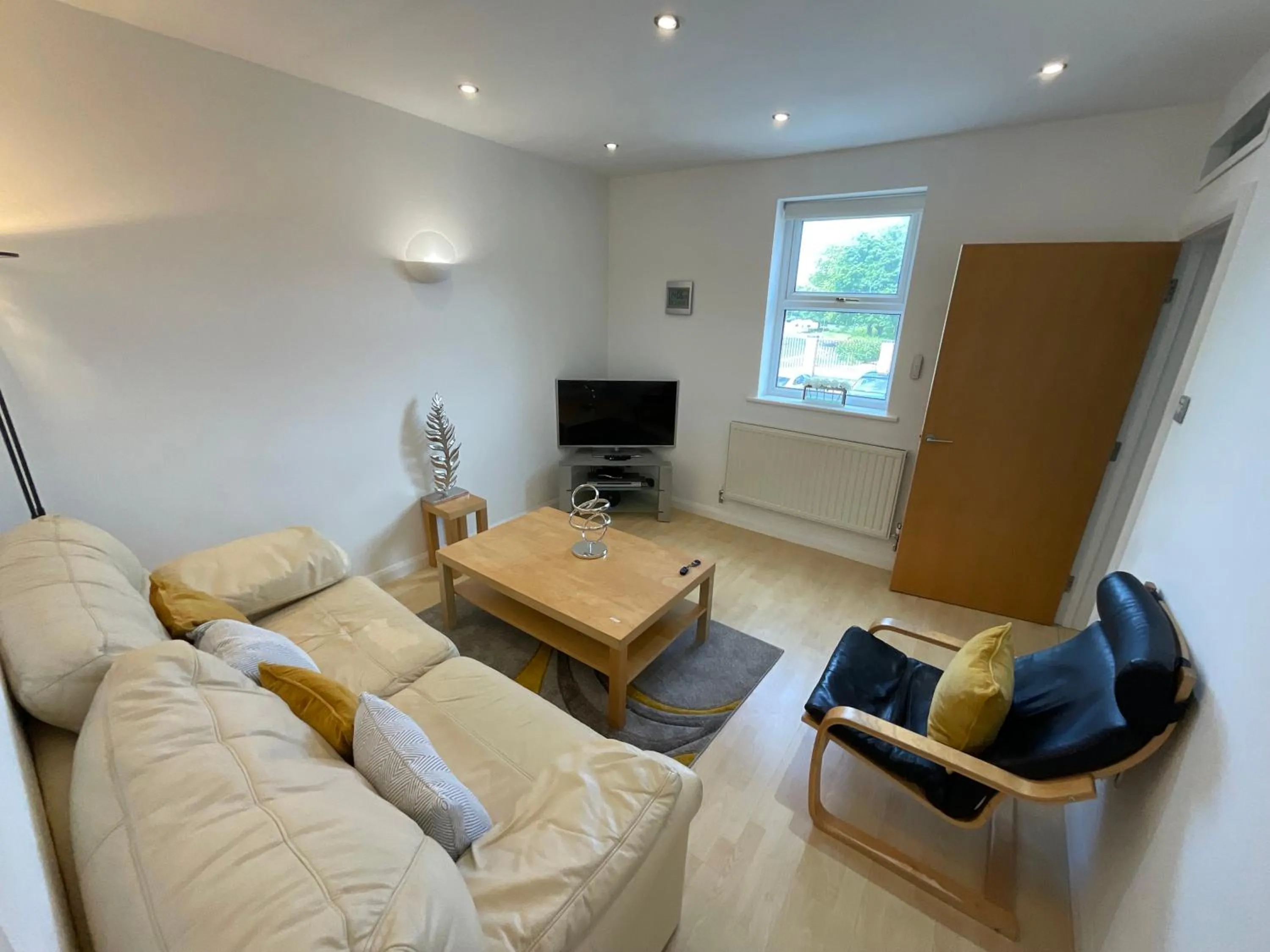 Seating area in Earle House Serviced Apartments