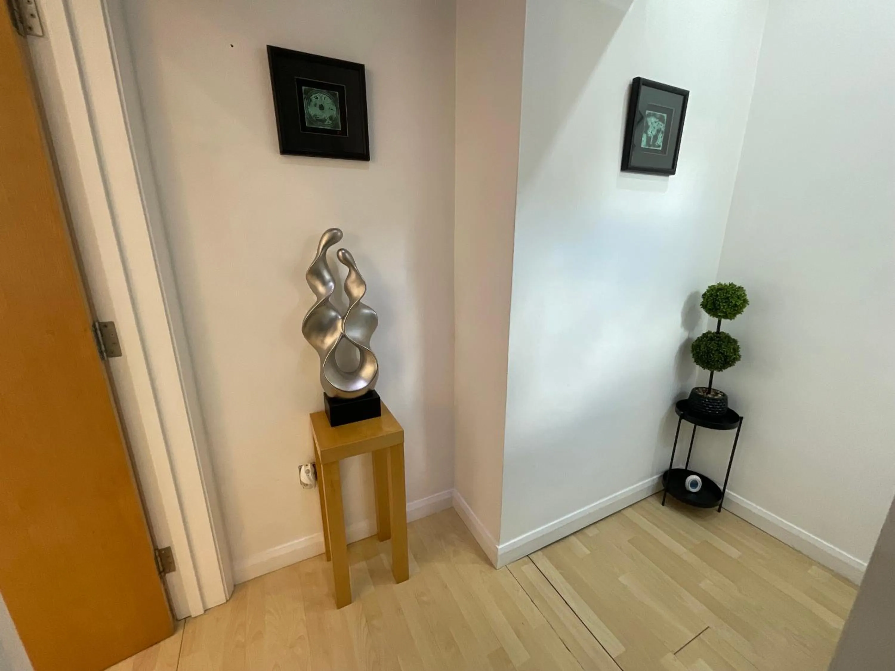 Decorative detail in Earle House Serviced Apartments