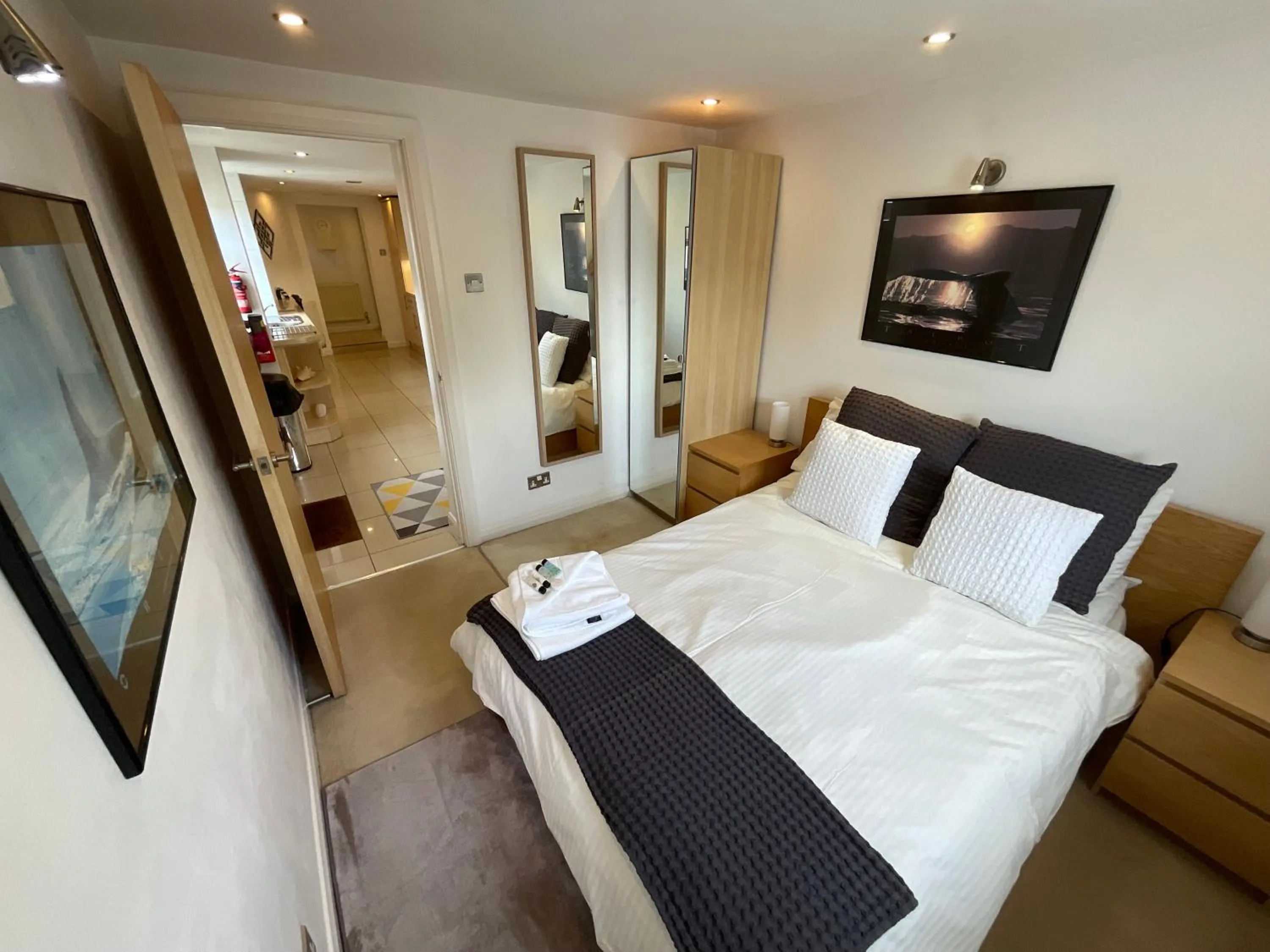 Bed in Earle House Serviced Apartments