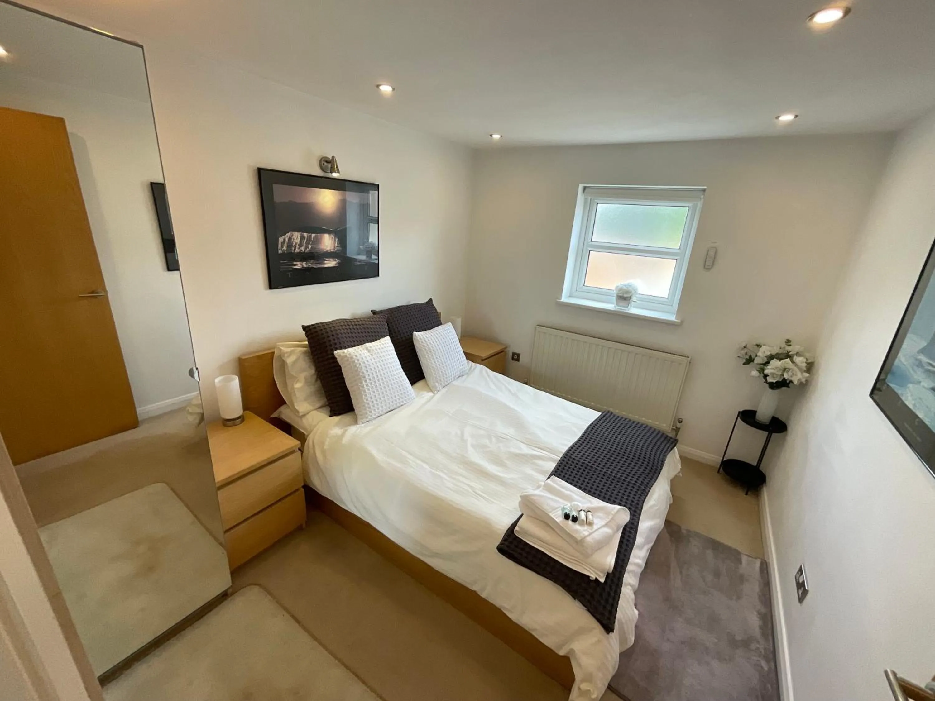 Bed in Earle House Serviced Apartments