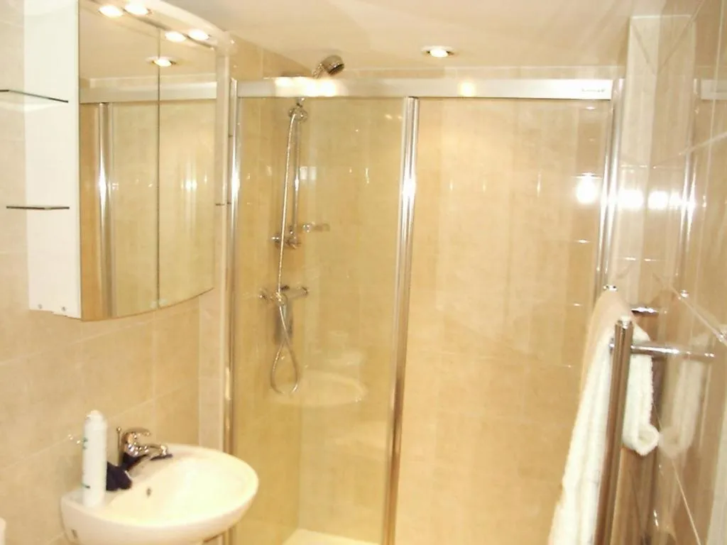 Bathroom in Earle House Serviced Apartments